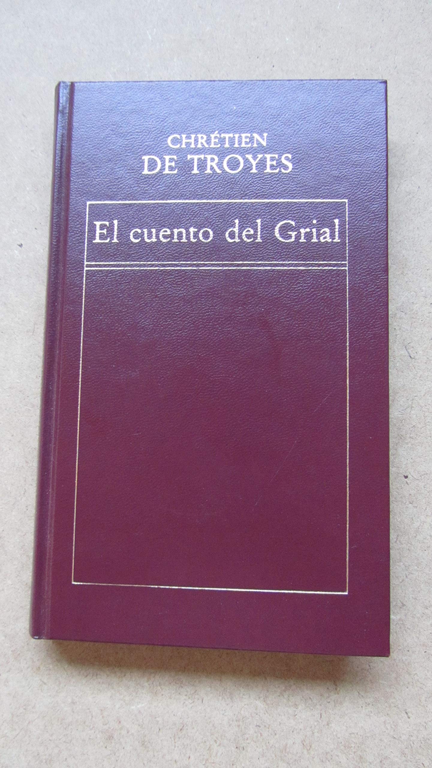 Les romans de Chrétien de Troyes édités d'après la copie de Guiot (Bibl. nat., fr.794). III, Le chevalier de la charrete publié par Mario Roques. Books