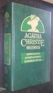 Asesinato en el Nilo ; El secreto de Chimneys ; El Misterio del tren azul book