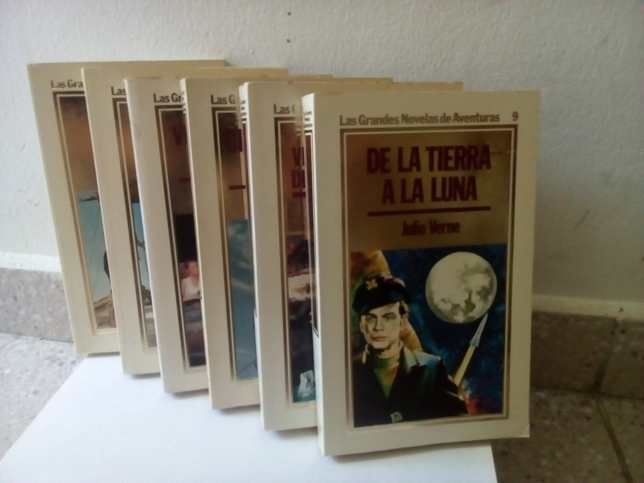 VEINTE MIL LEGUAS DE VIAJE SUBMARINO book