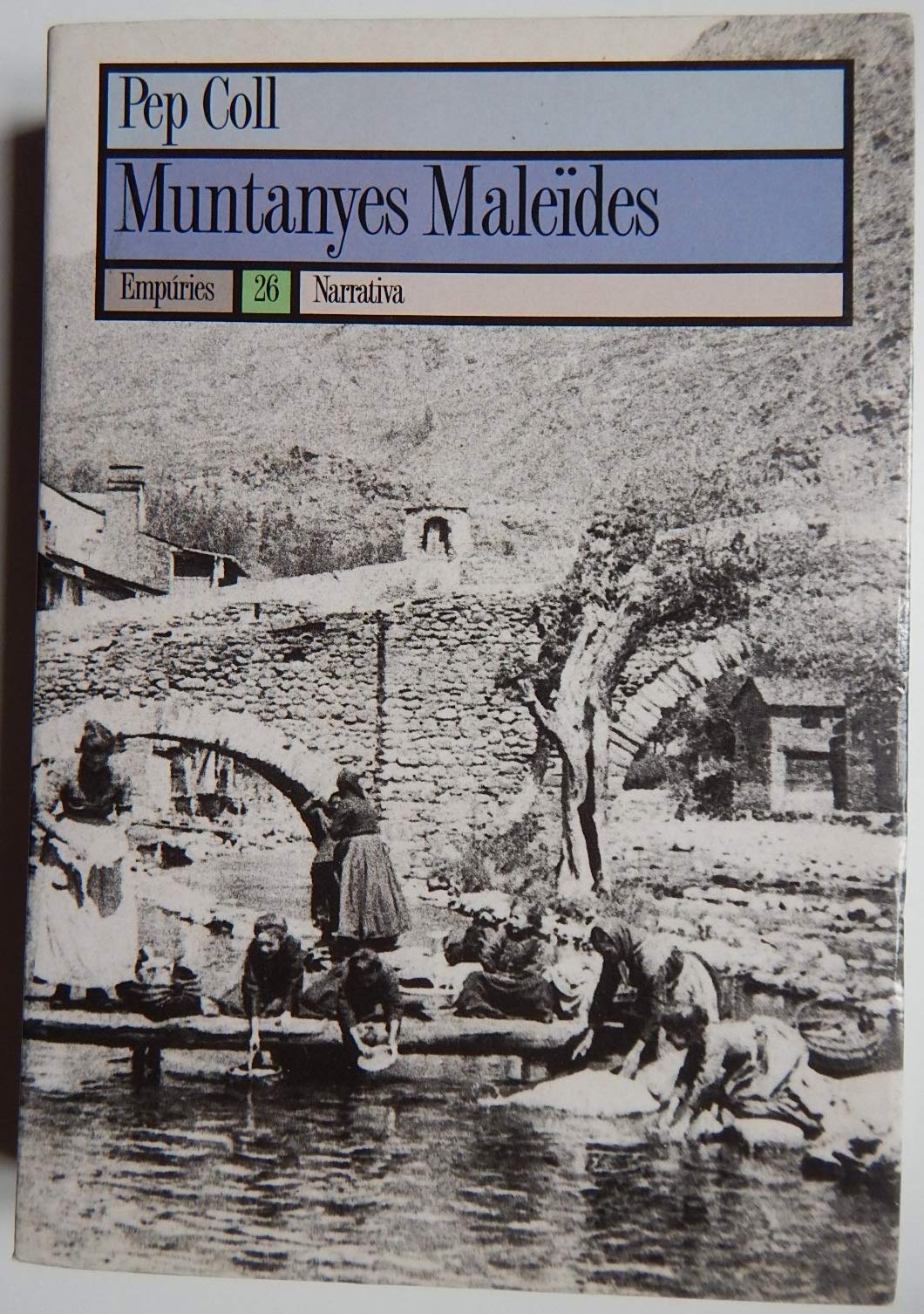 Muntanyes (mig) Maleïdes (L'ODISSEA) Novels & Short Stories