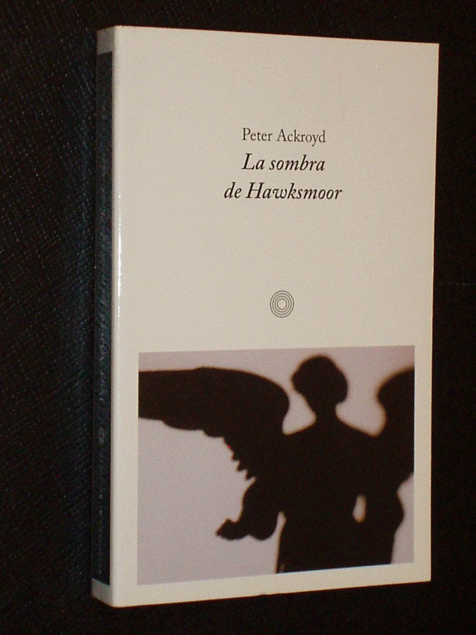 La sombra de hawksmoor Books