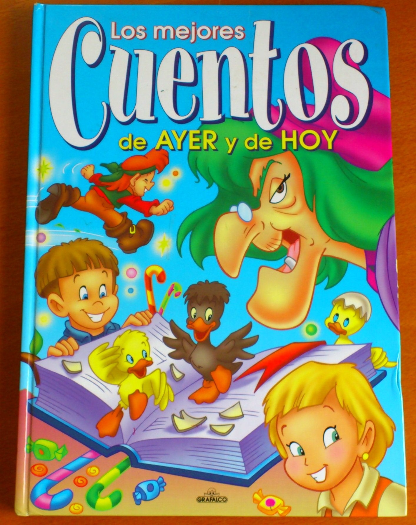 Mejores Cuentos De Ayer Y De Hoy book