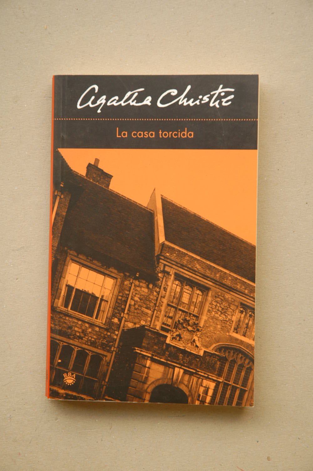 La casa torcida (FICCION, Band 141) Detective & CSI