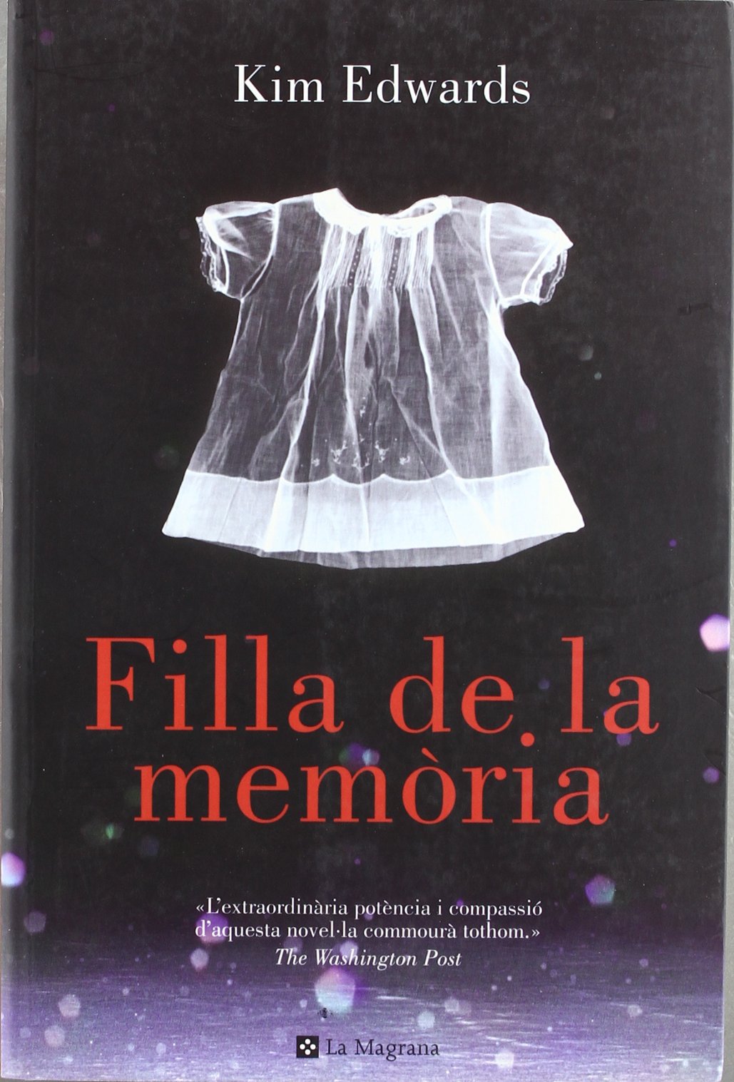 La filla de la memoria book