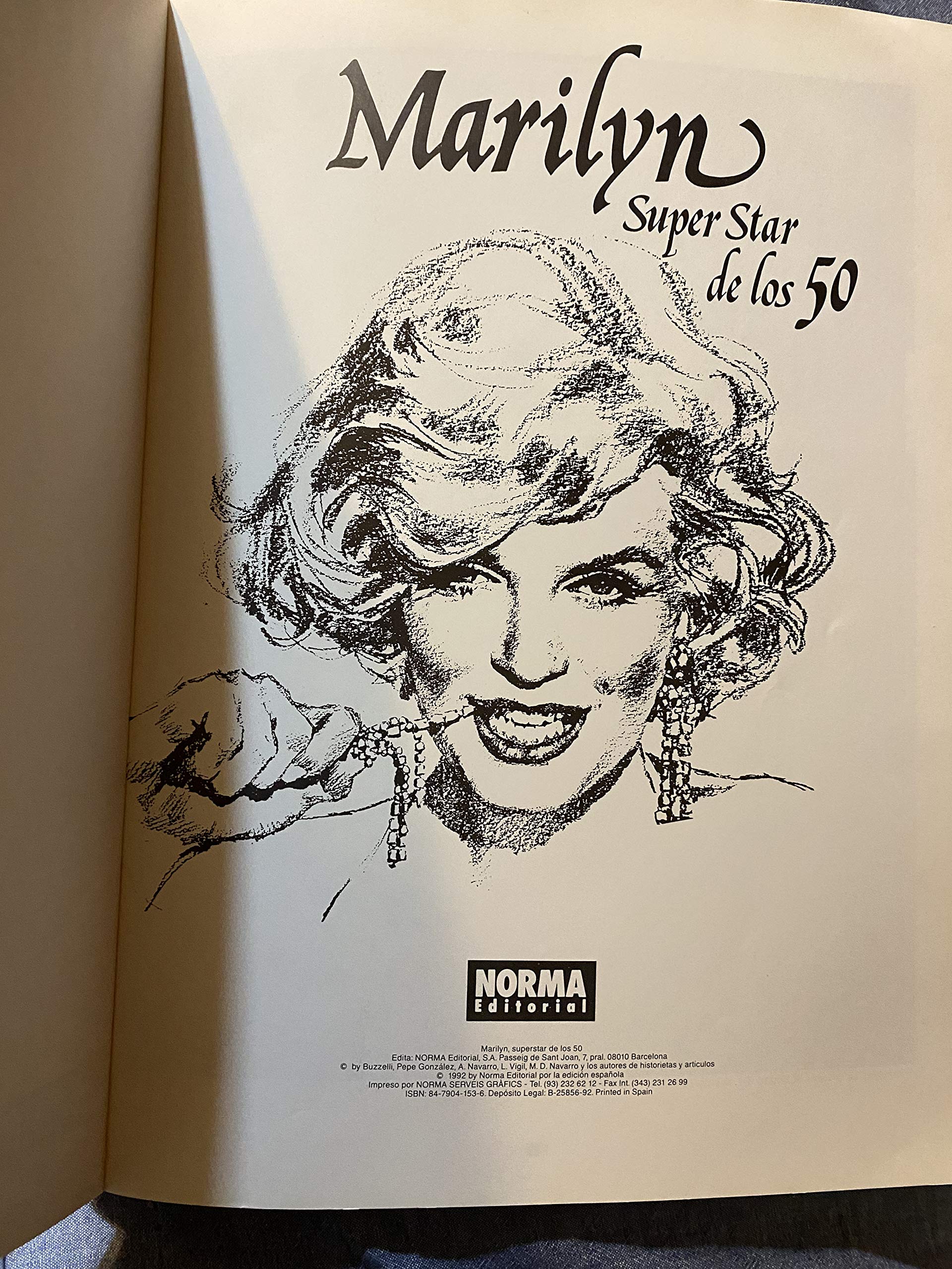 Marilyn, Super Star de los 50. book