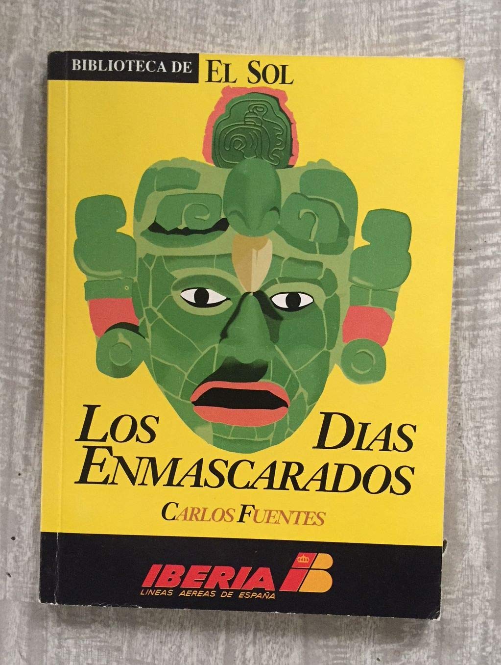 Los dias enmascarados book