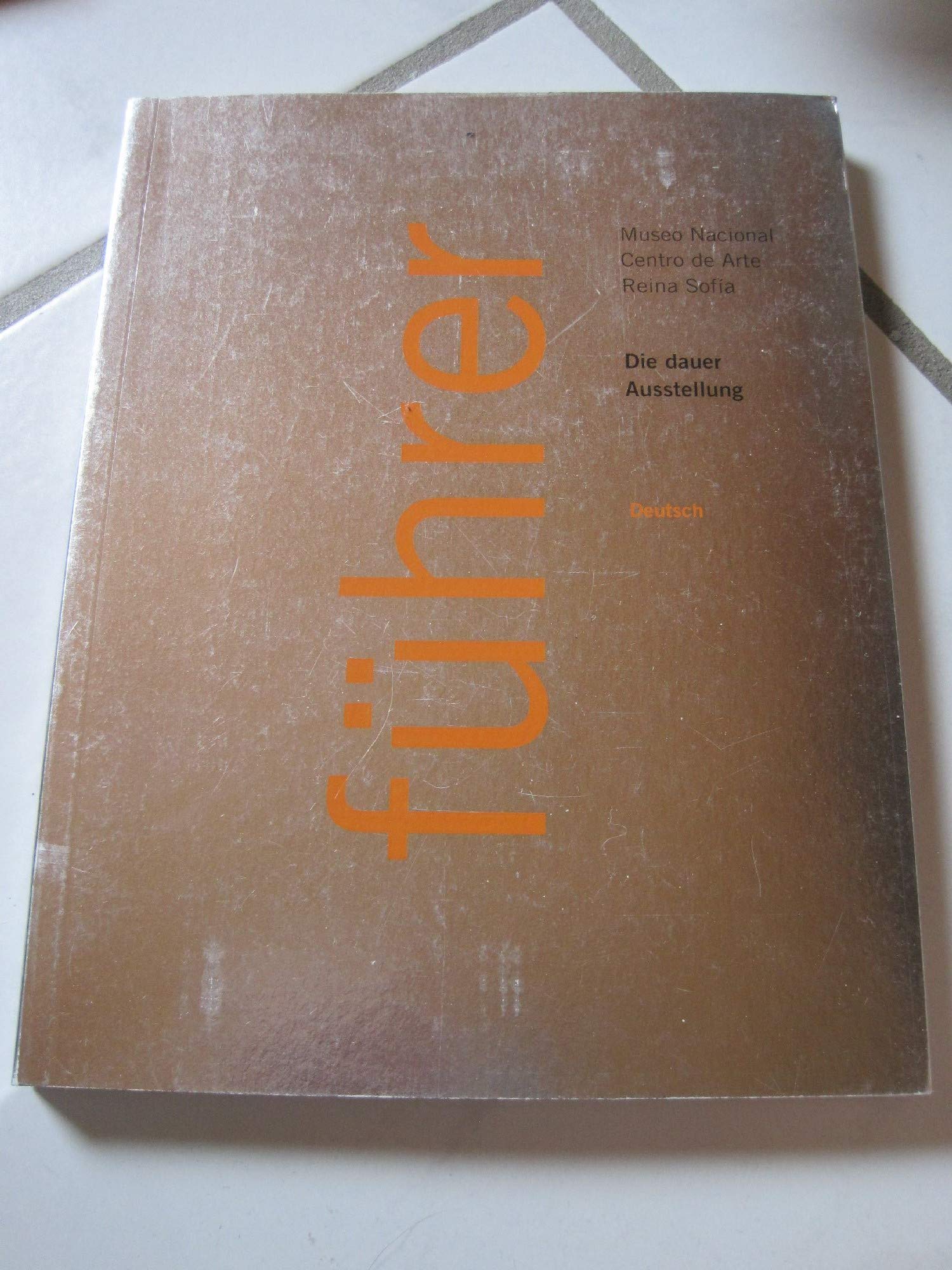 Führer MNCARS Books