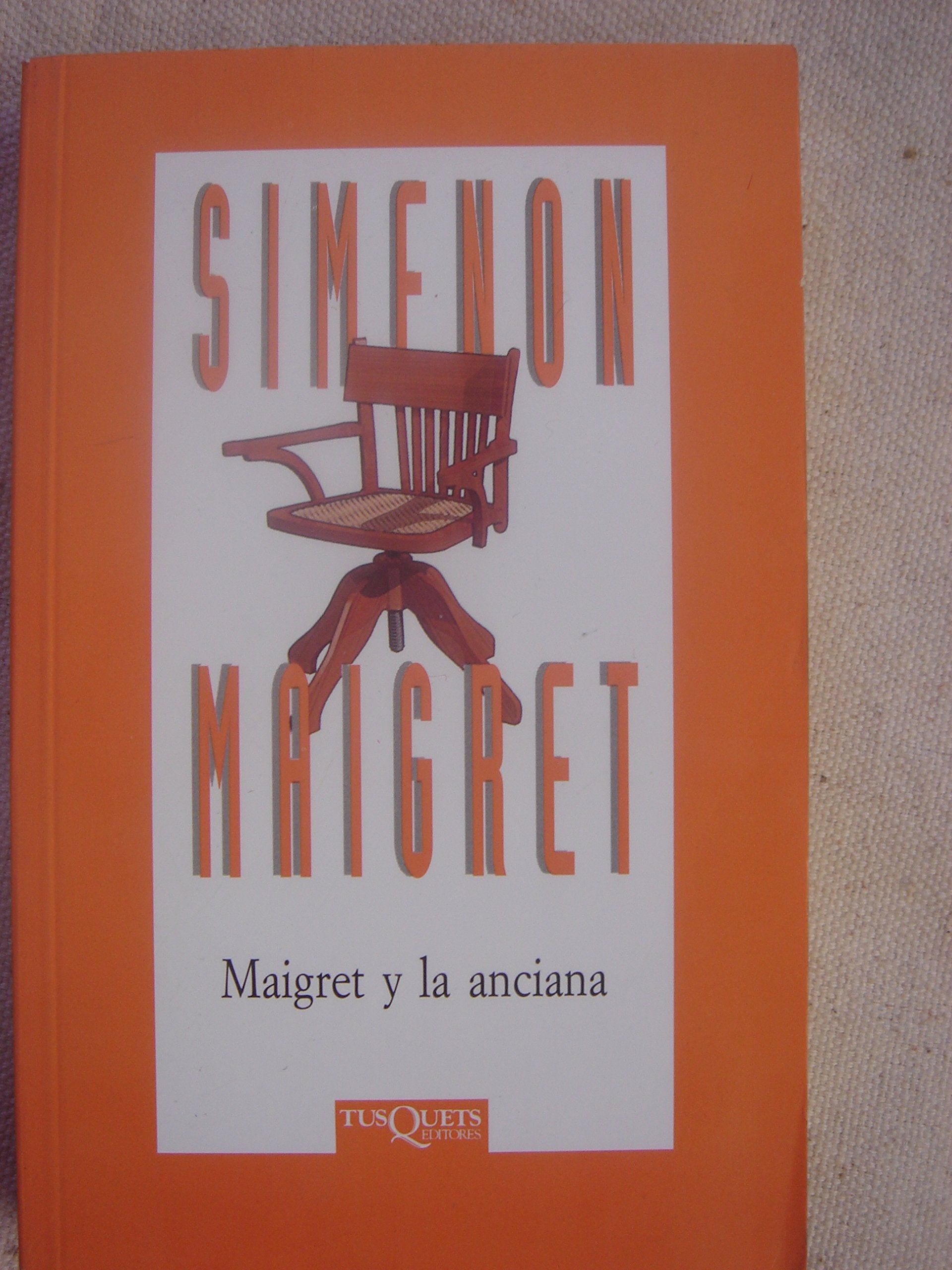 Maigret Y La Anciana book