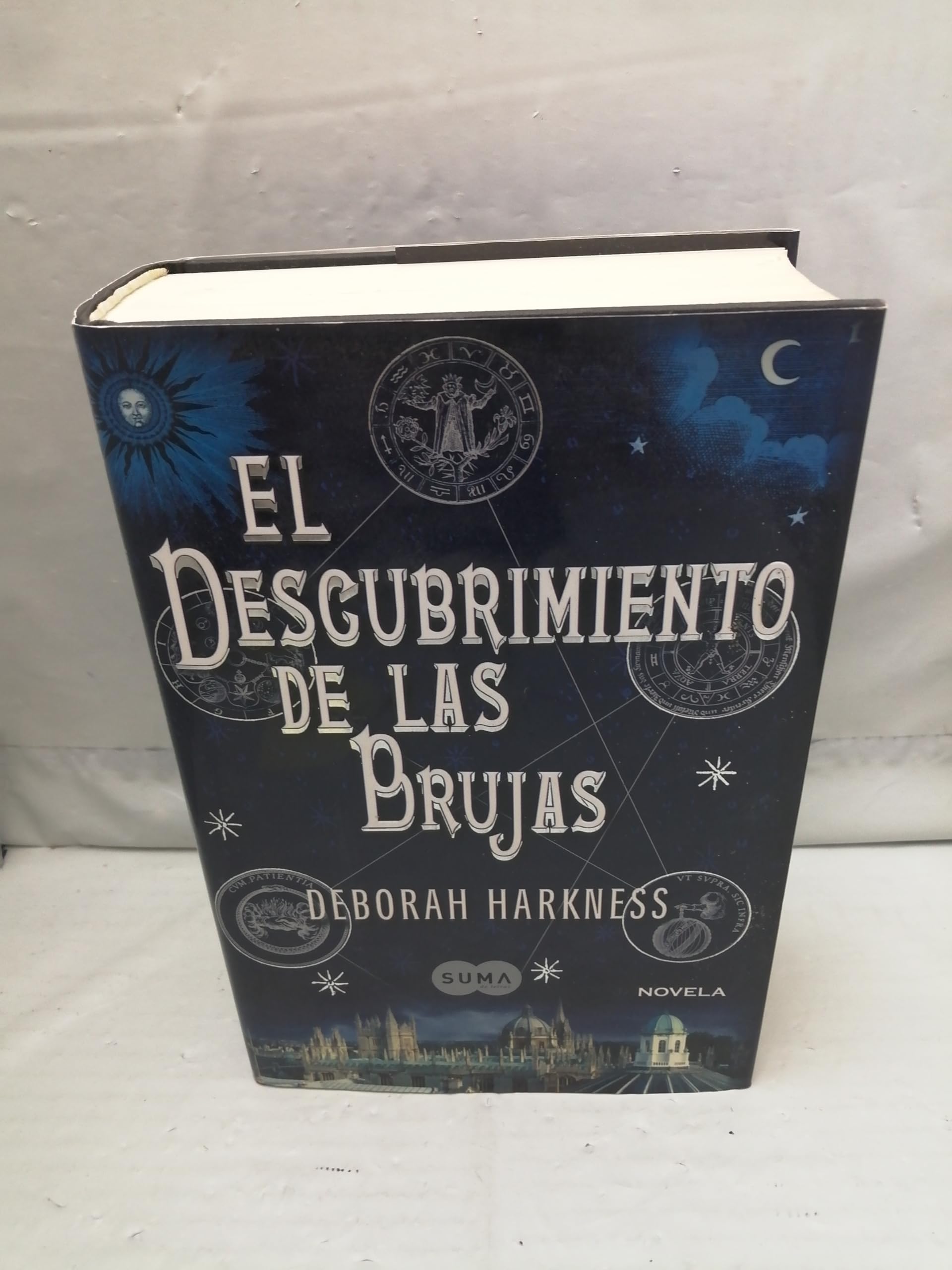El descubrimiento de las brujas (El descubrimiento de las brujas 1) book