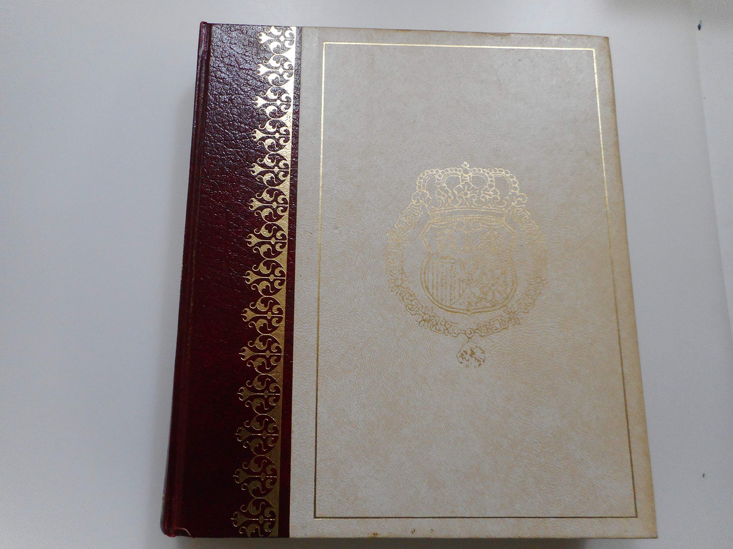 Episodios nacionales, 10 vols. book