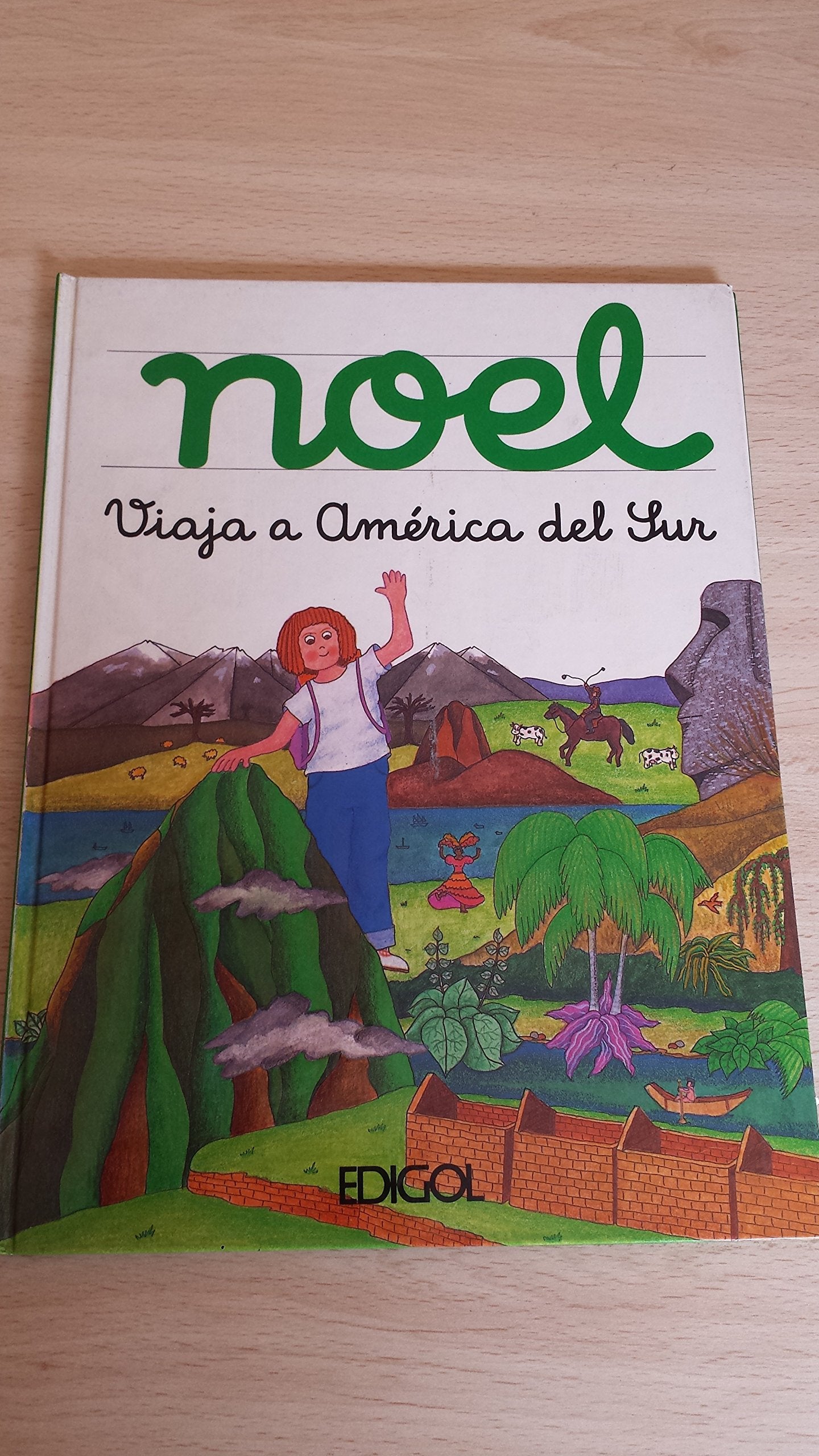 Noel viaja a América del Sur/ Noel Travels To South America Books