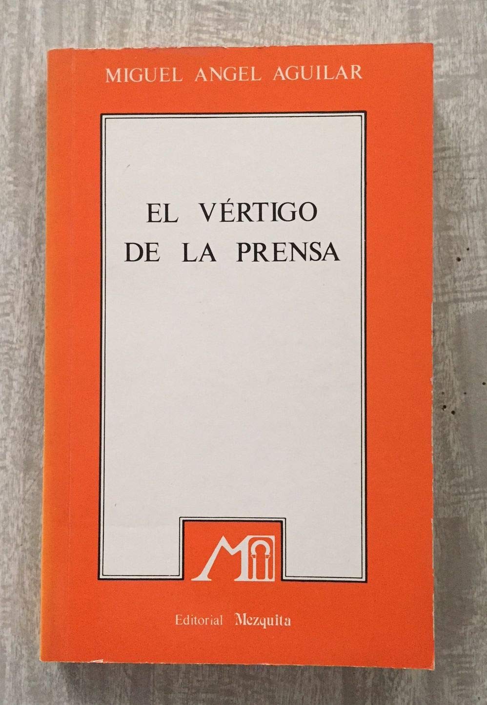 El vértigo de la prensa Books
