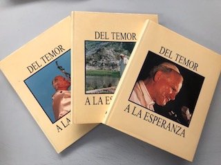 Del temor, a la Esperanza. book