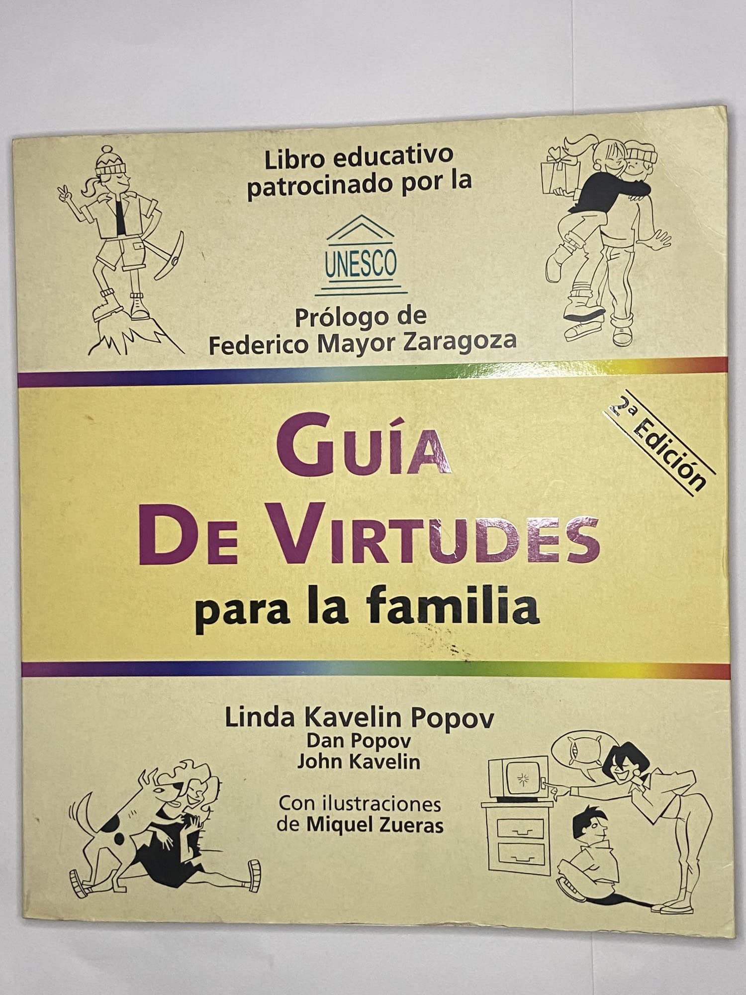 Guia de virtudes para la familia book
