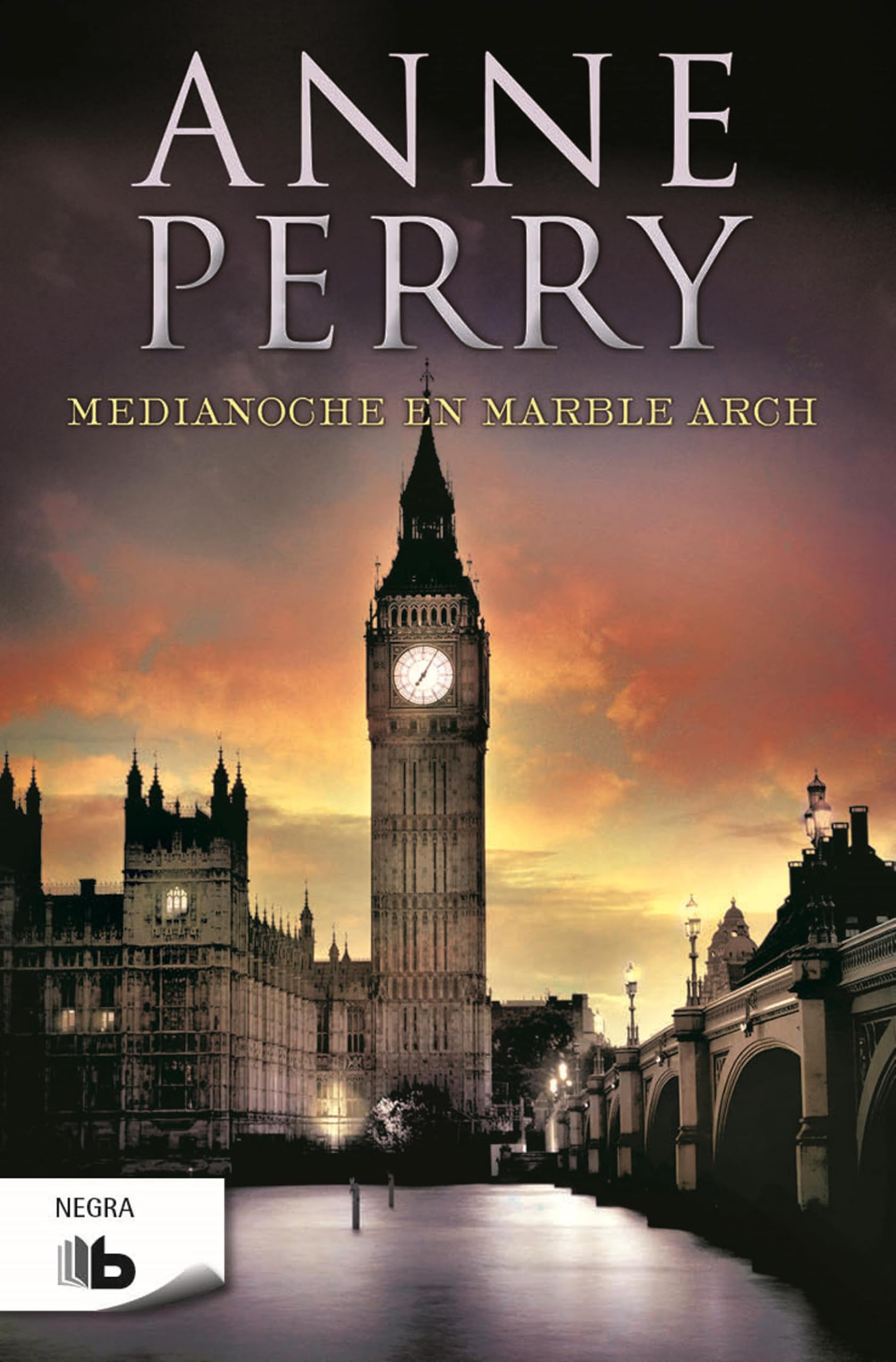 Medianoche En Marble Arch / Midnight at Marble Arch book