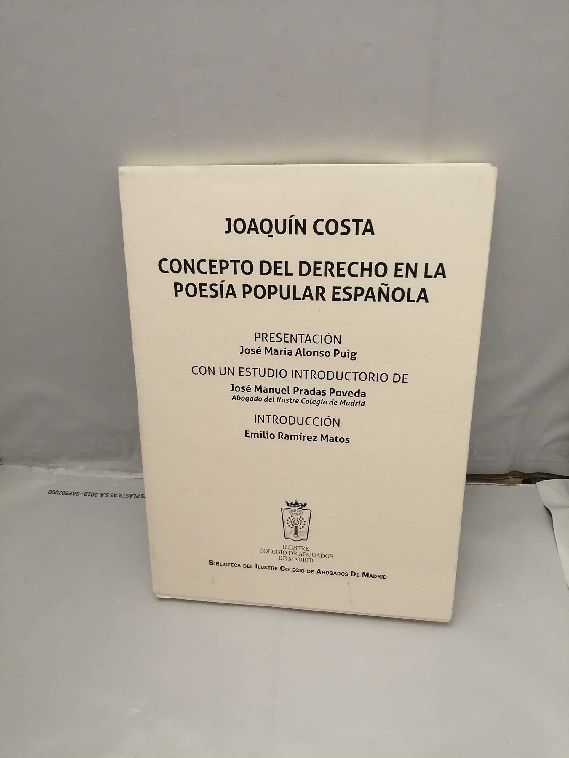 Concepto del Derecho en la Poesía popular española Books
