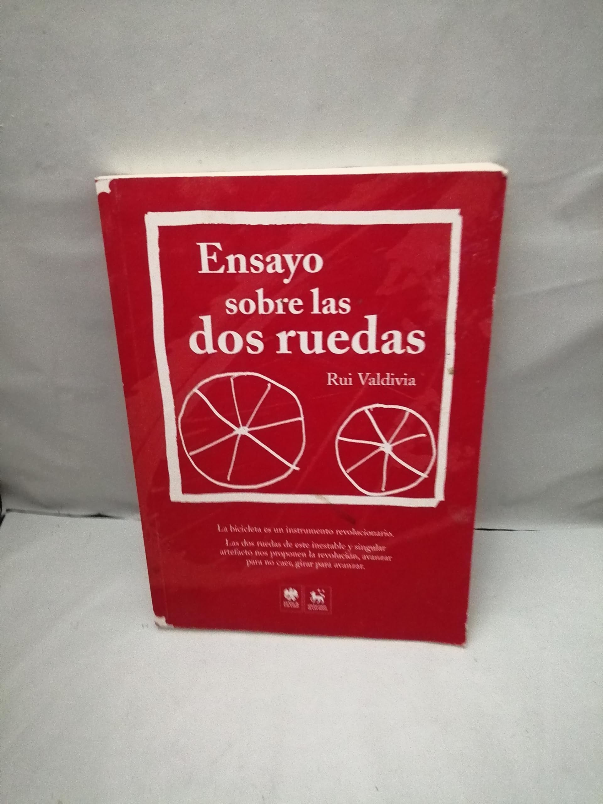 Ensayo sobre las dos ruedas Books