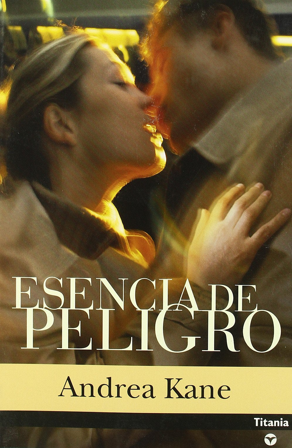 Esencia de Peligro (Titania contemporánea) book