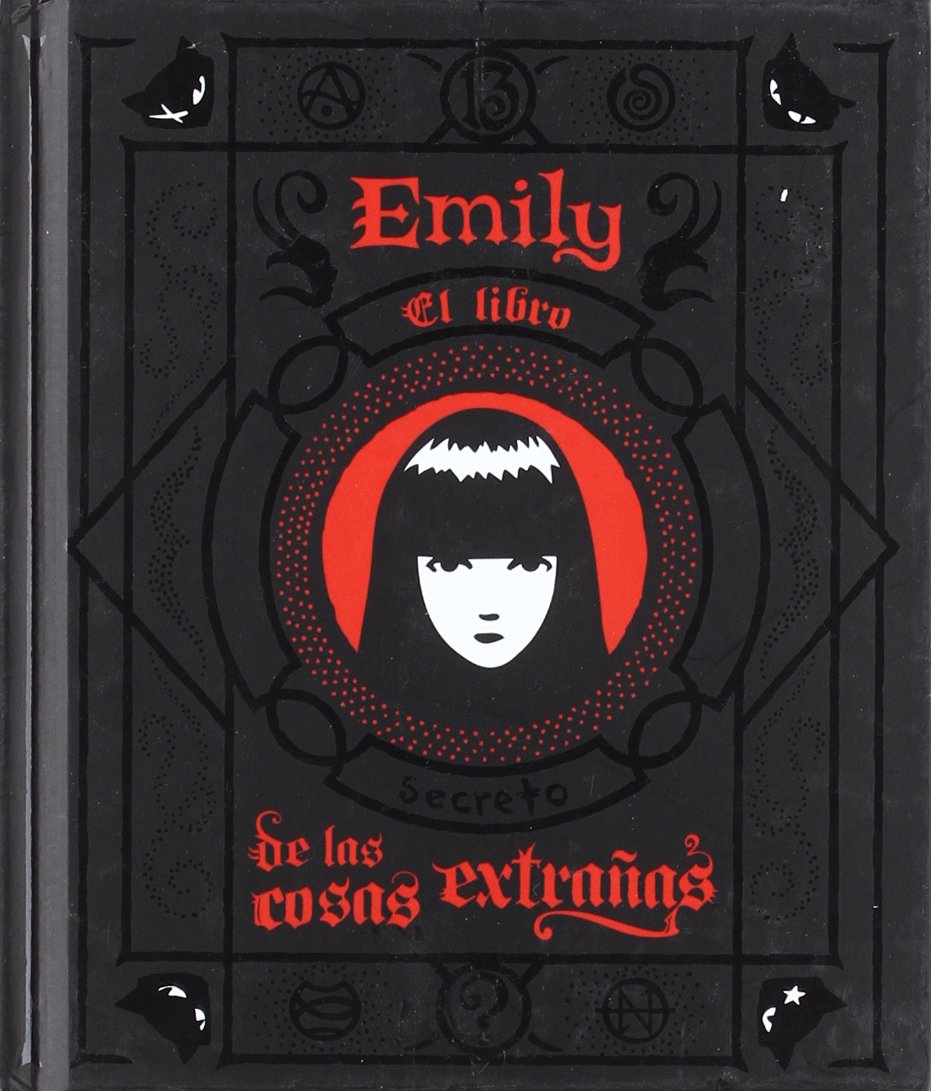 Emily el libro de las cosas extranas/ Emily's Secret Book of Strange book
