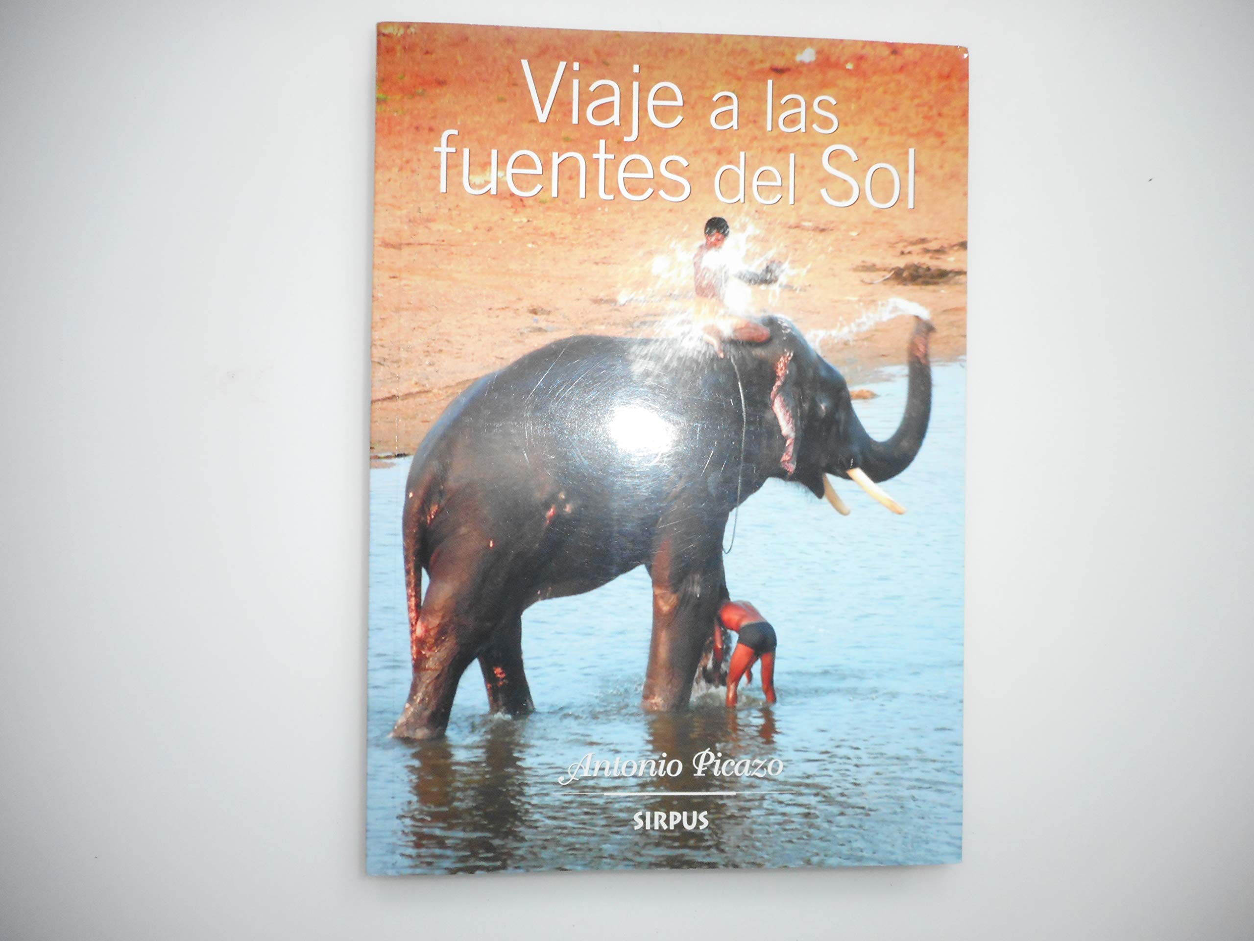 Viaje a las fuentes del sol : levantando levemente la piel de Asia Learning & Reference