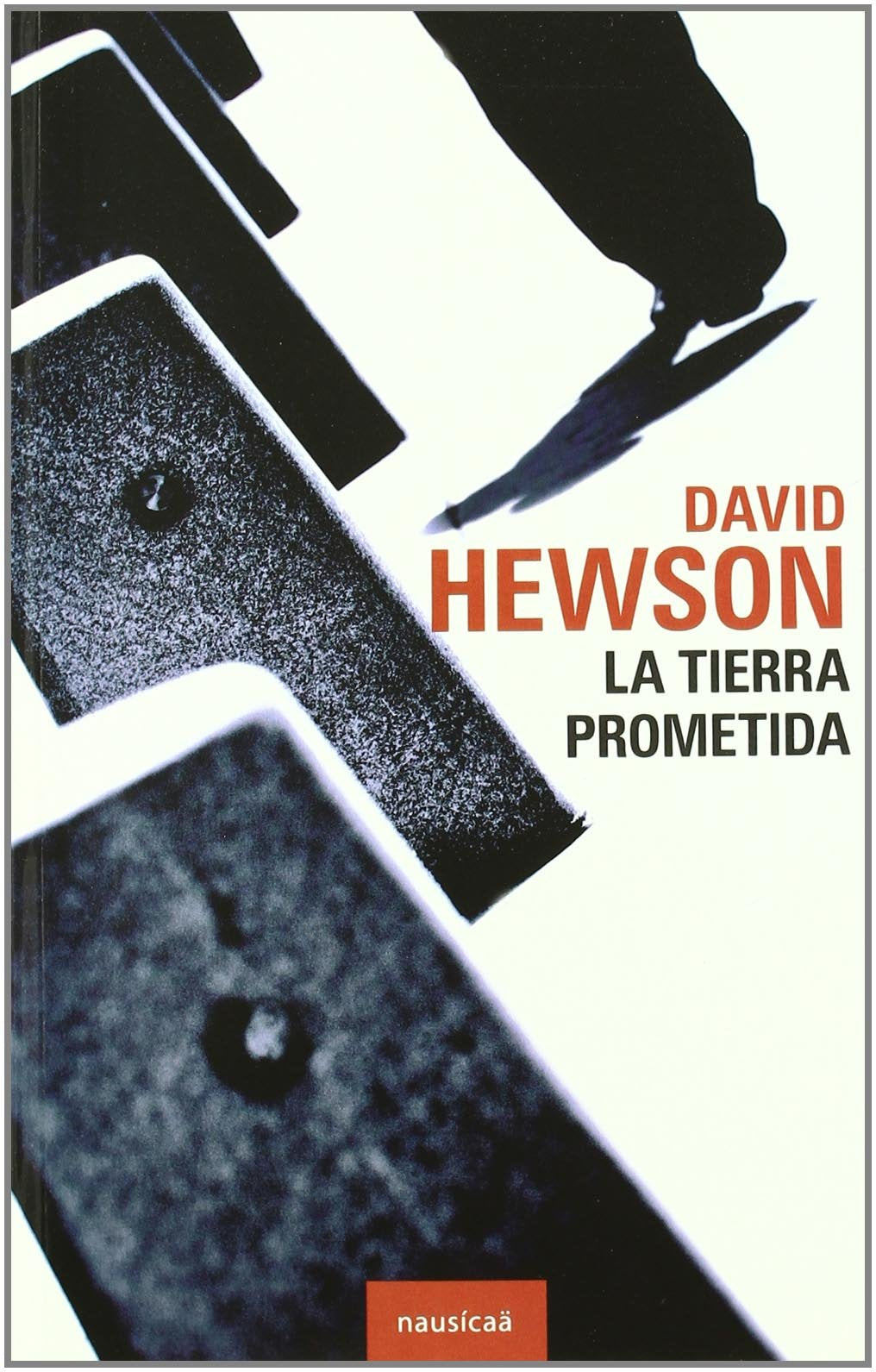La tierra prometida (Colección Crimen, Band 12) Books