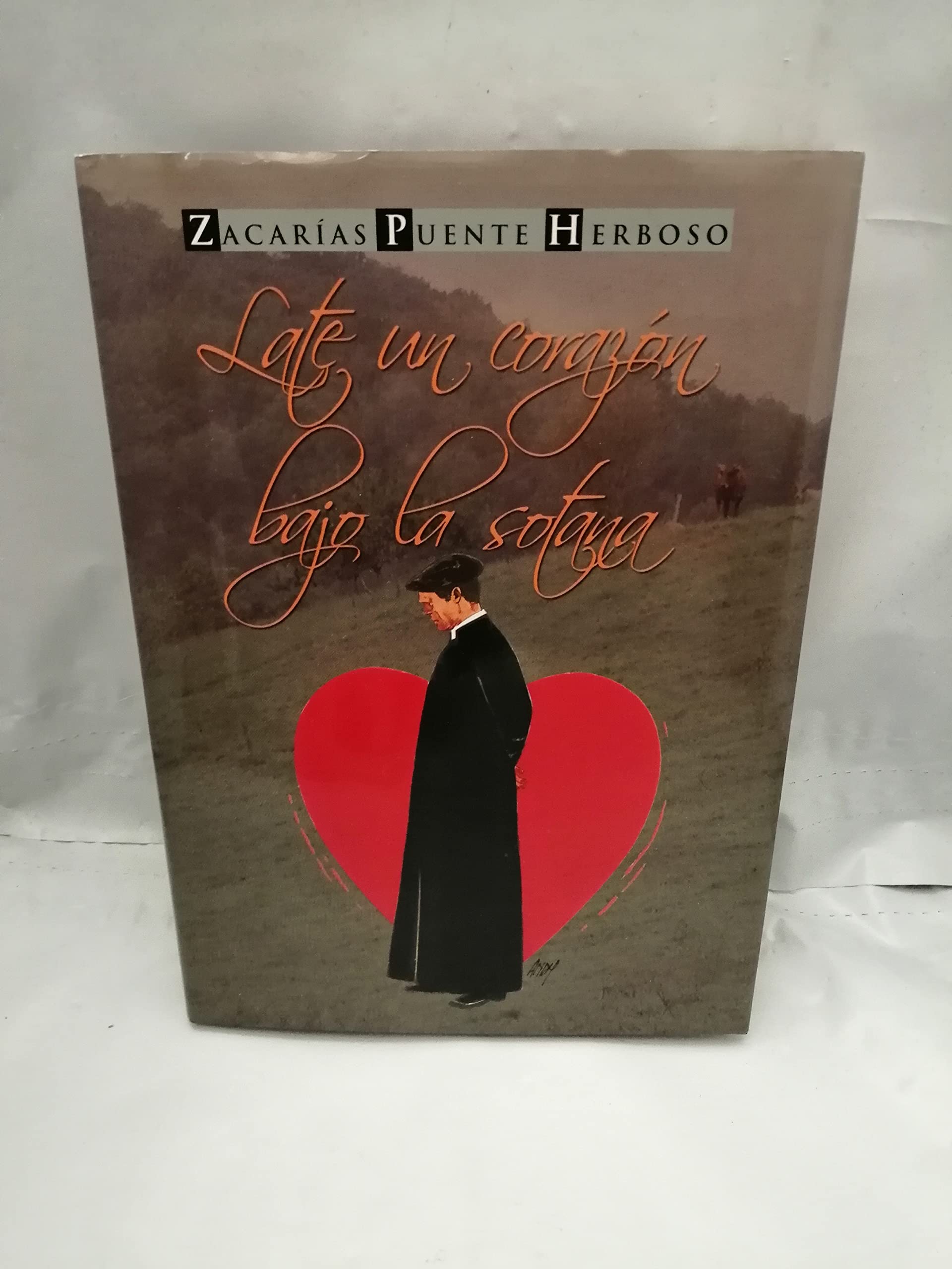 Late Un Corazón Bajo La Sotana Books