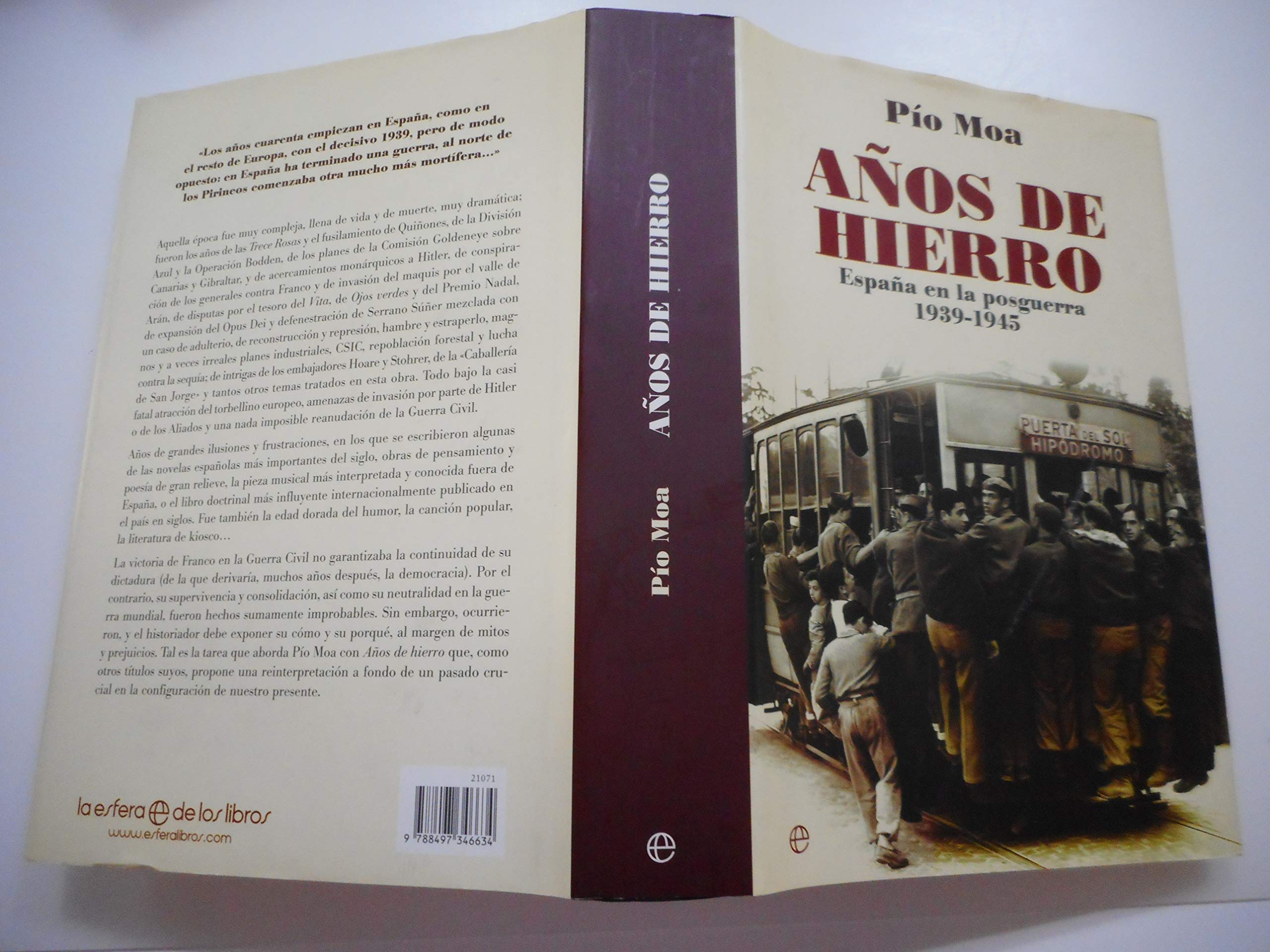 Años de hierro : España de la posguerra, 1939-1945 book