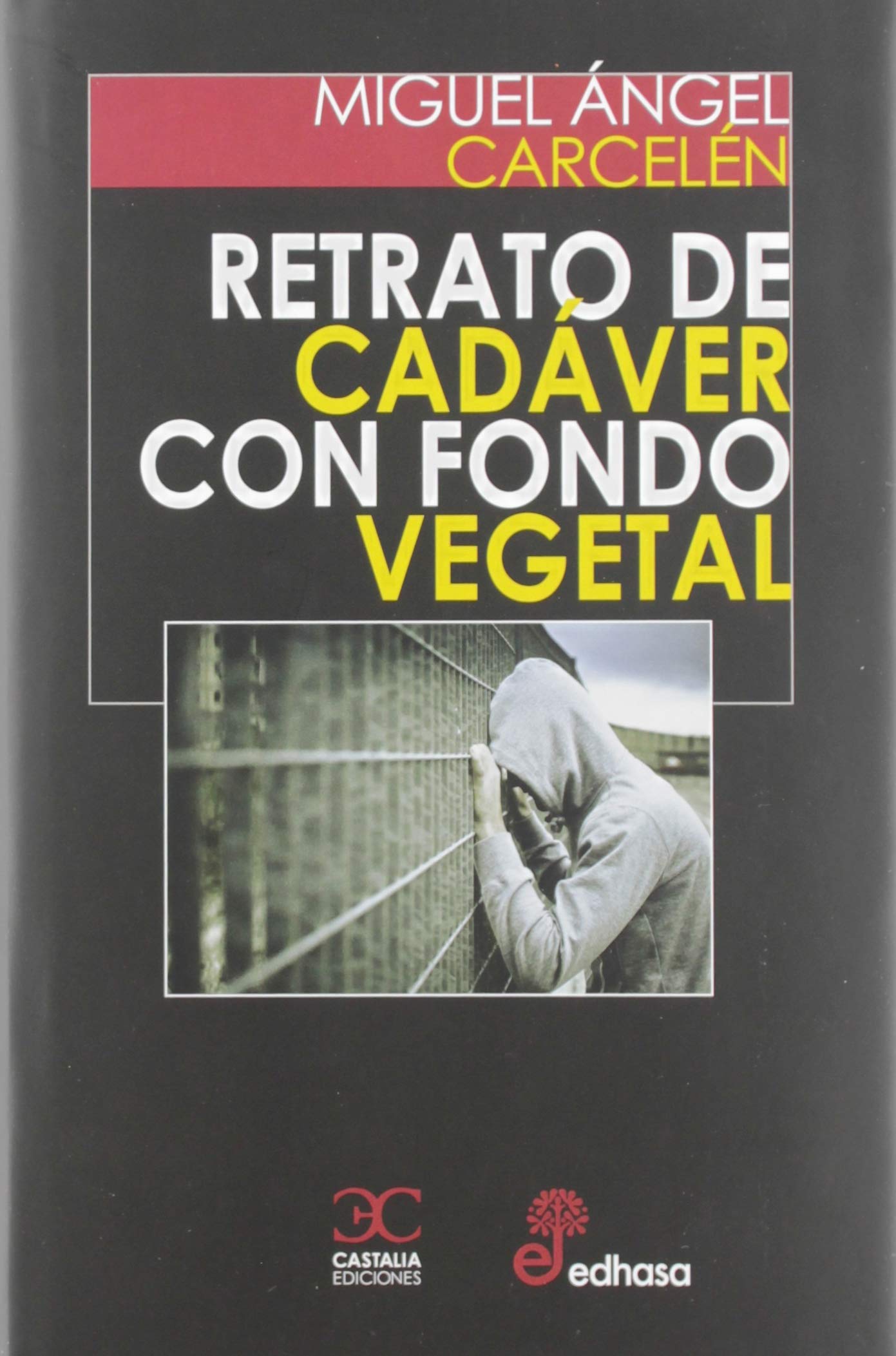 Retrato de cadáver sobre fondo vegetal book