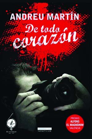 De todo corazón : un cadáver, un asesino y muchos sospechosos (Narrativa) Contemporary literature