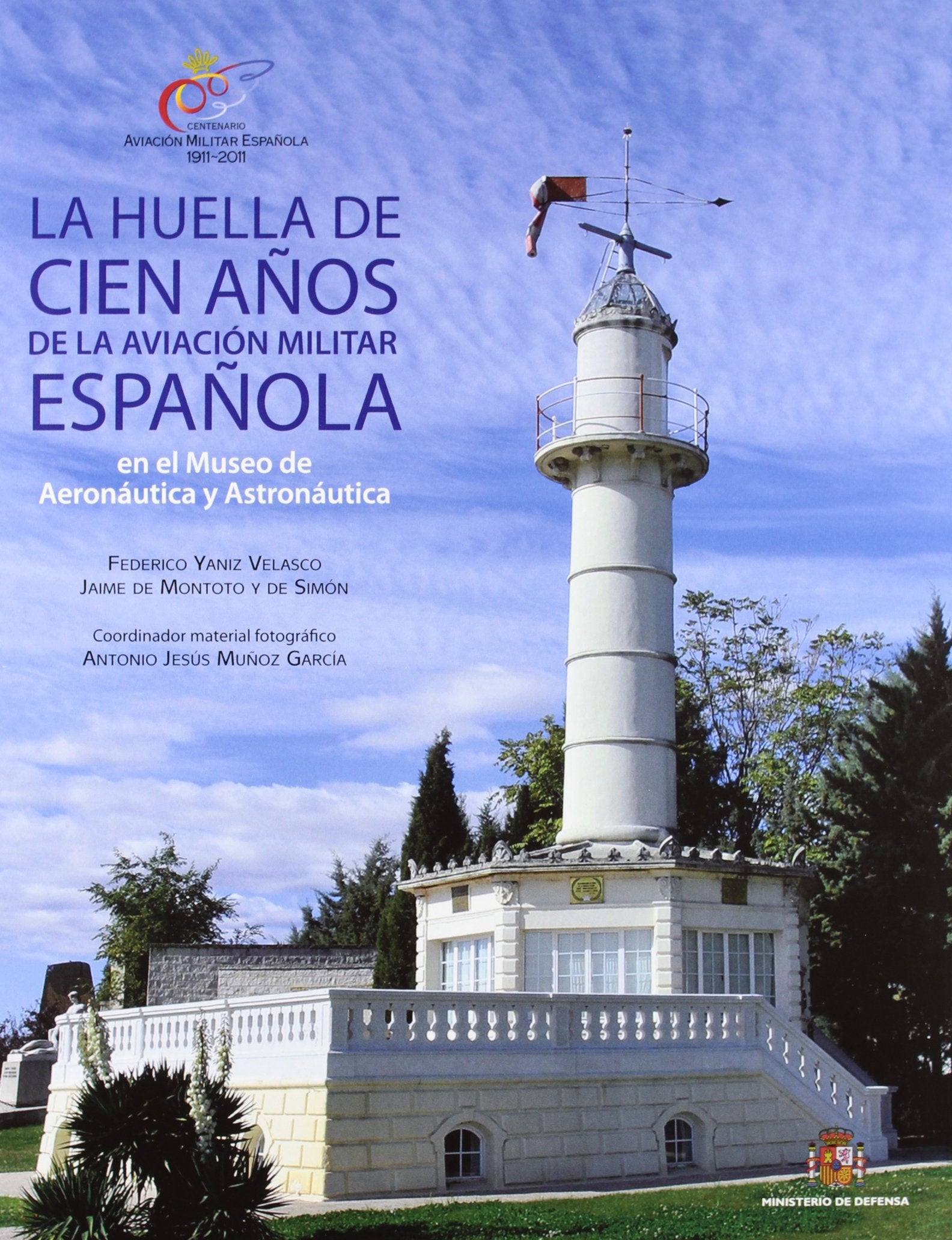 La huella de cien años de la aviación militar española en el museo de aeronáutica y astronáutica book
