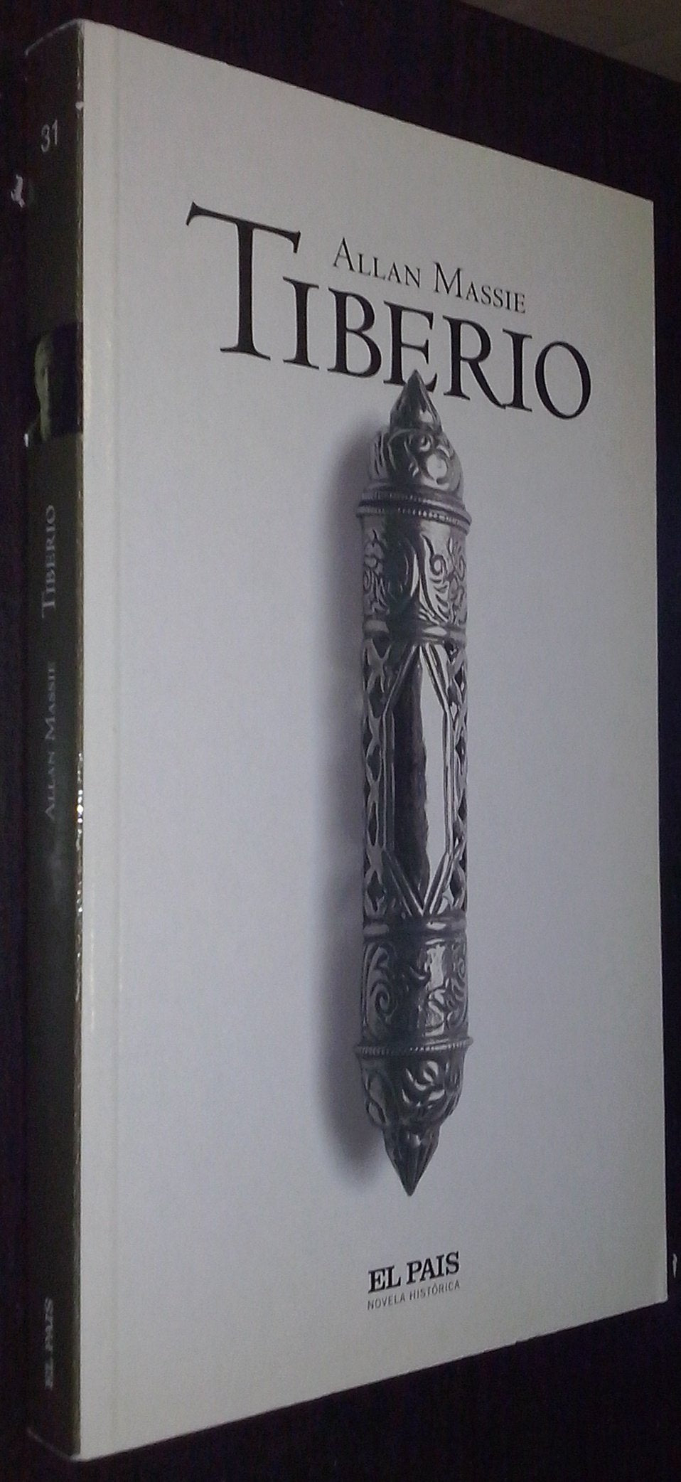 Tiberio Books