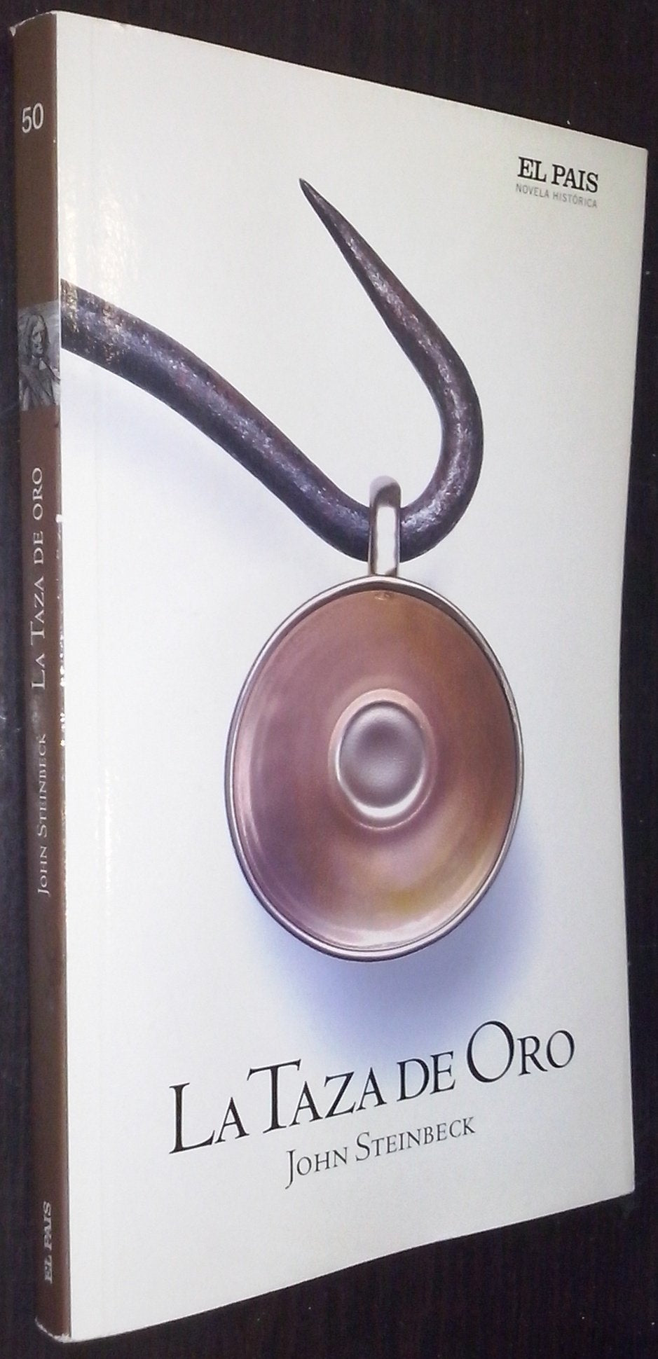 La taza de oro : vida de sir Henry Morgan, bucanero, con ocasionales referencias a la historia Books