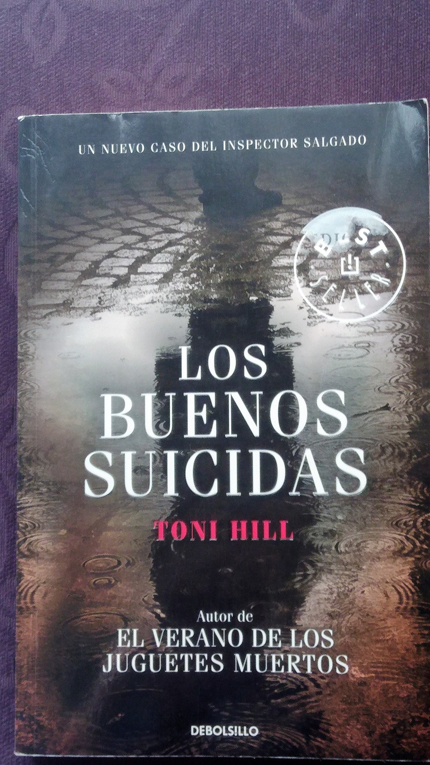 Los buenos suicidas (Inspector Salgado) Contemporary literature