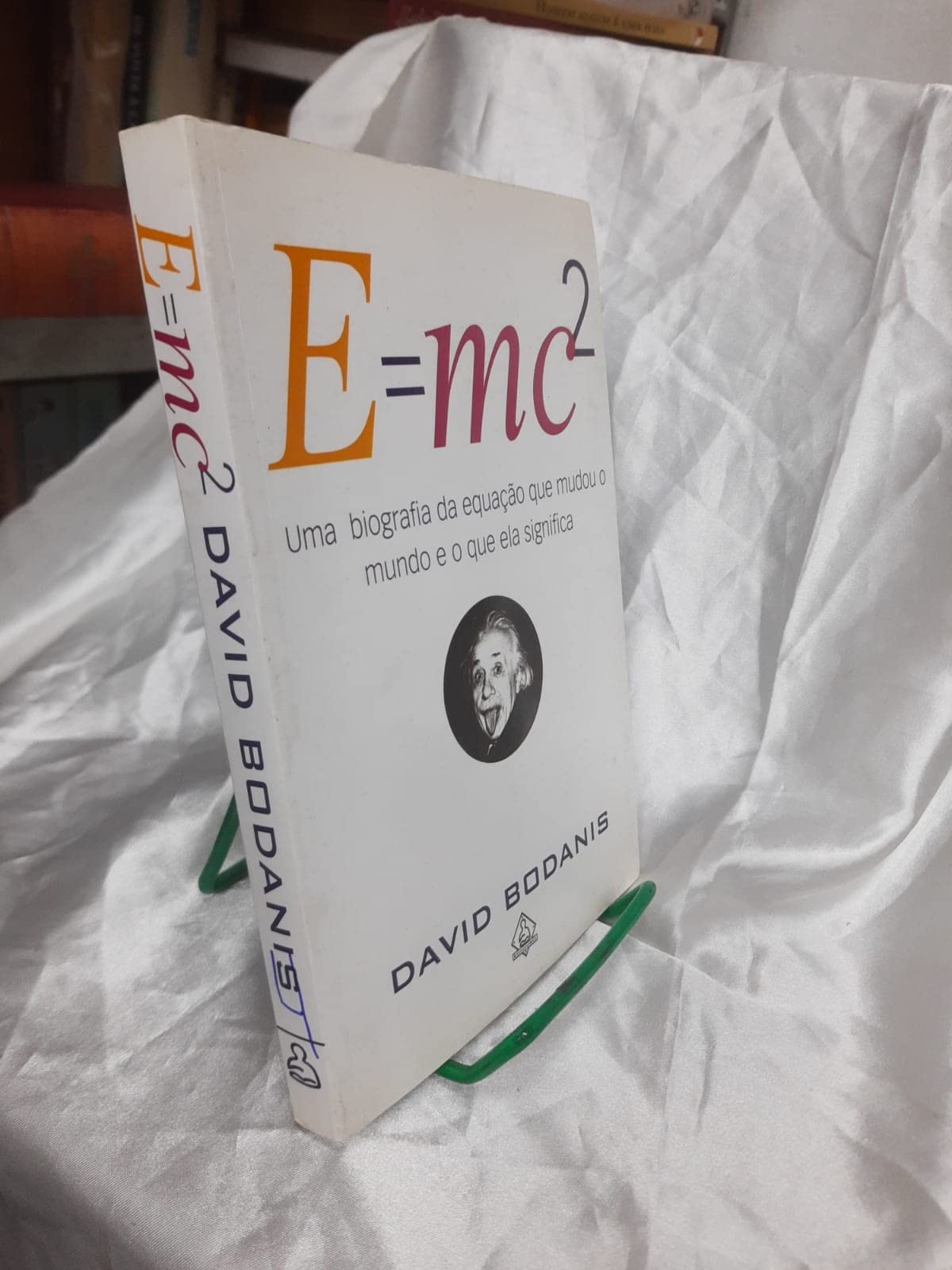 E=mc2: Biografia da Equação que Mudou o Mundo e o que ela Significa book