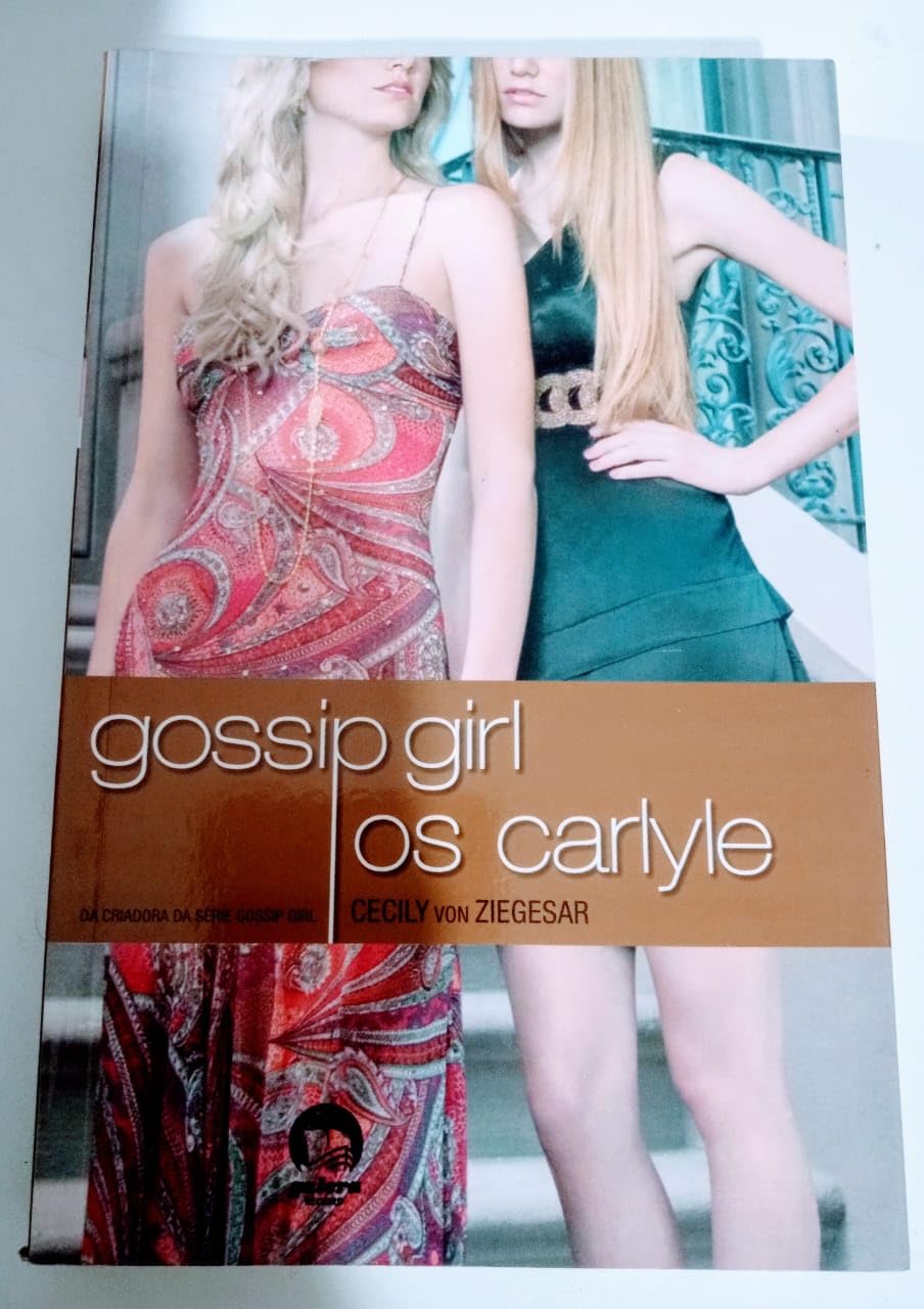 Gossip Girl. Os Carlyle - Volume 1 (Em Portuguese do Brasil) book