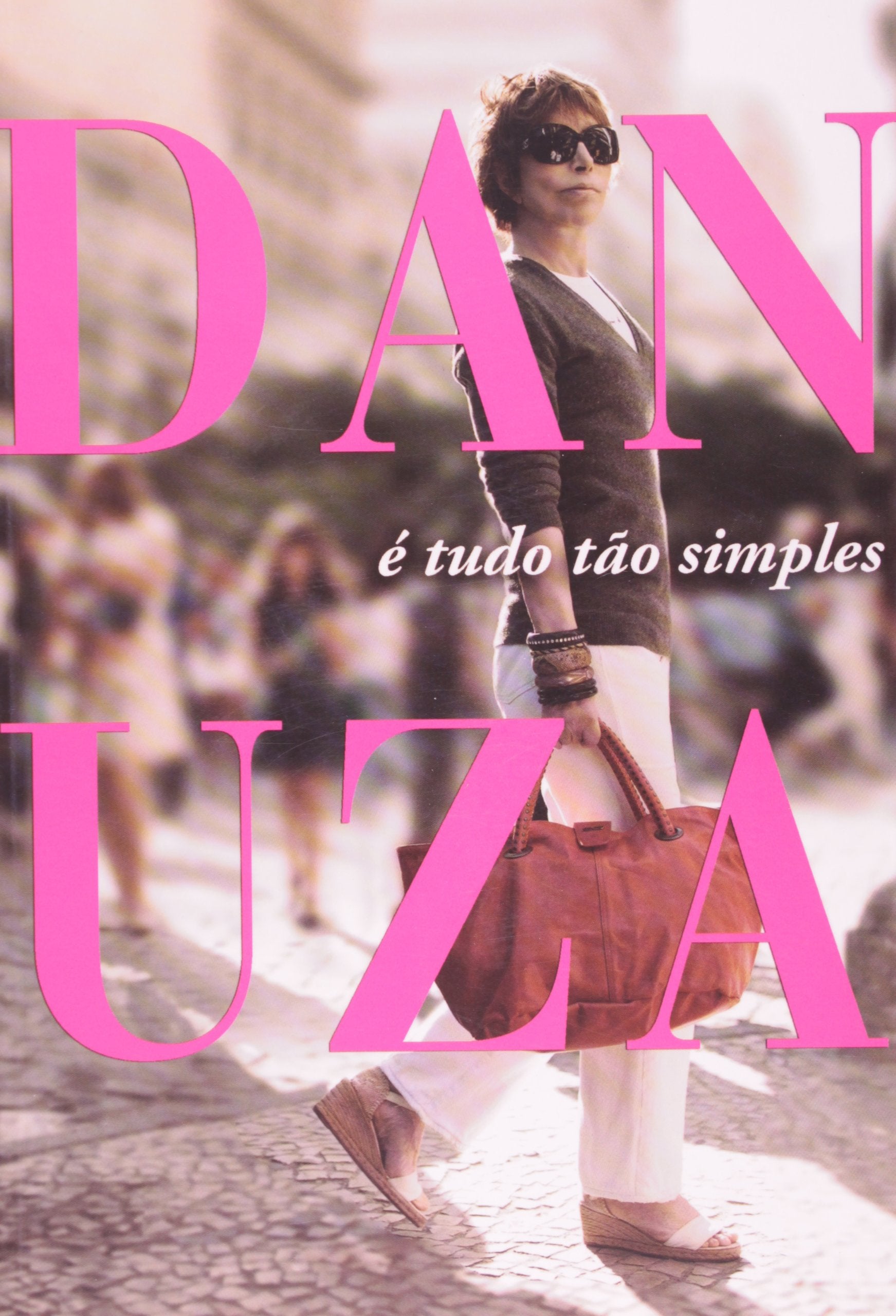 É Tudo Tão Simples (Em Portuguese do Brasil) Books