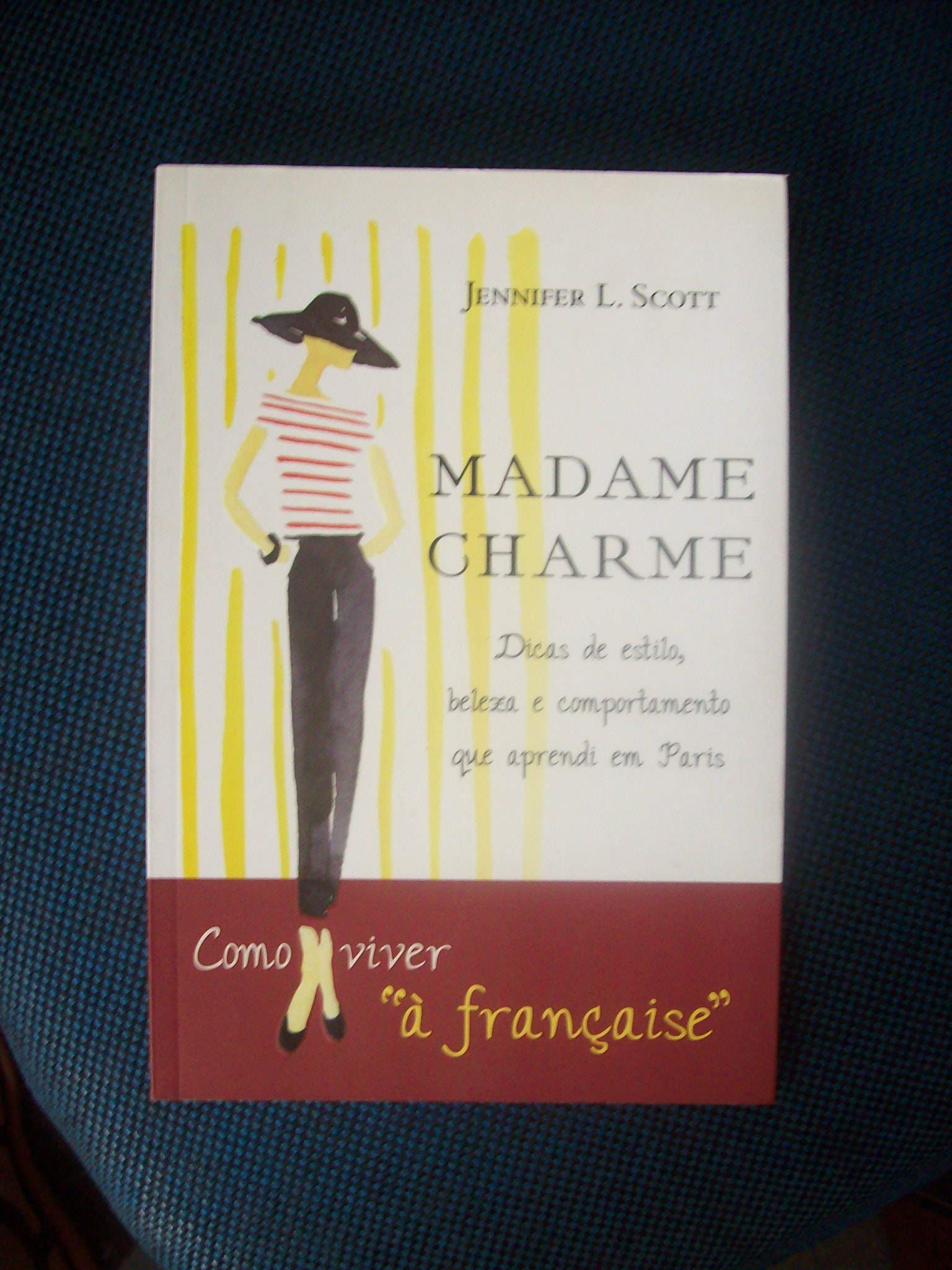 Madame Charme (Em Portuguese do Brasil) book
