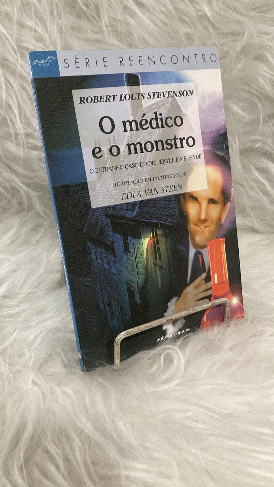 O Medico E O Monstro. O Estranho Caso Do Dr. Jekyll (Em Portuguese do Brasil) Books