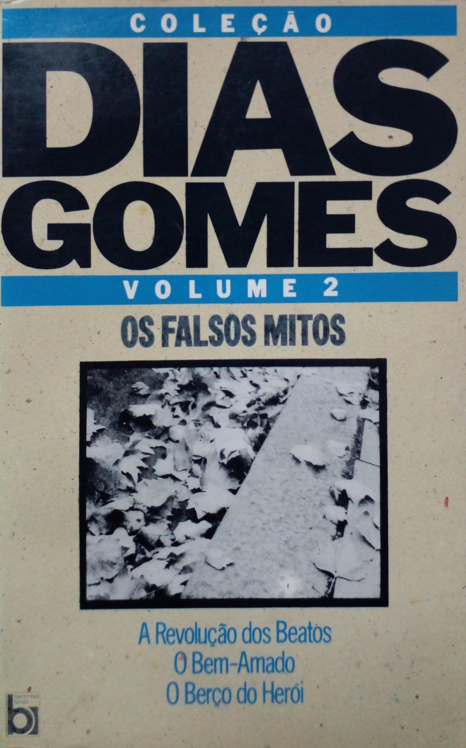 Os Falsos Mitos (Em Portuguese do Brasil) Books