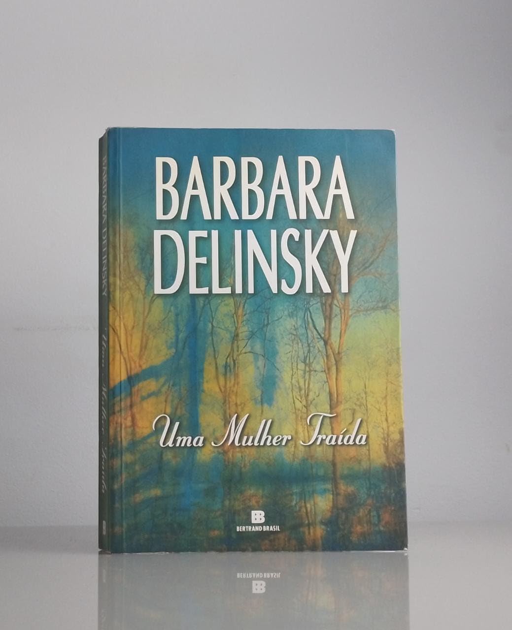 Uma Mulher Traída (Em Portuguese do Brasil) Books
