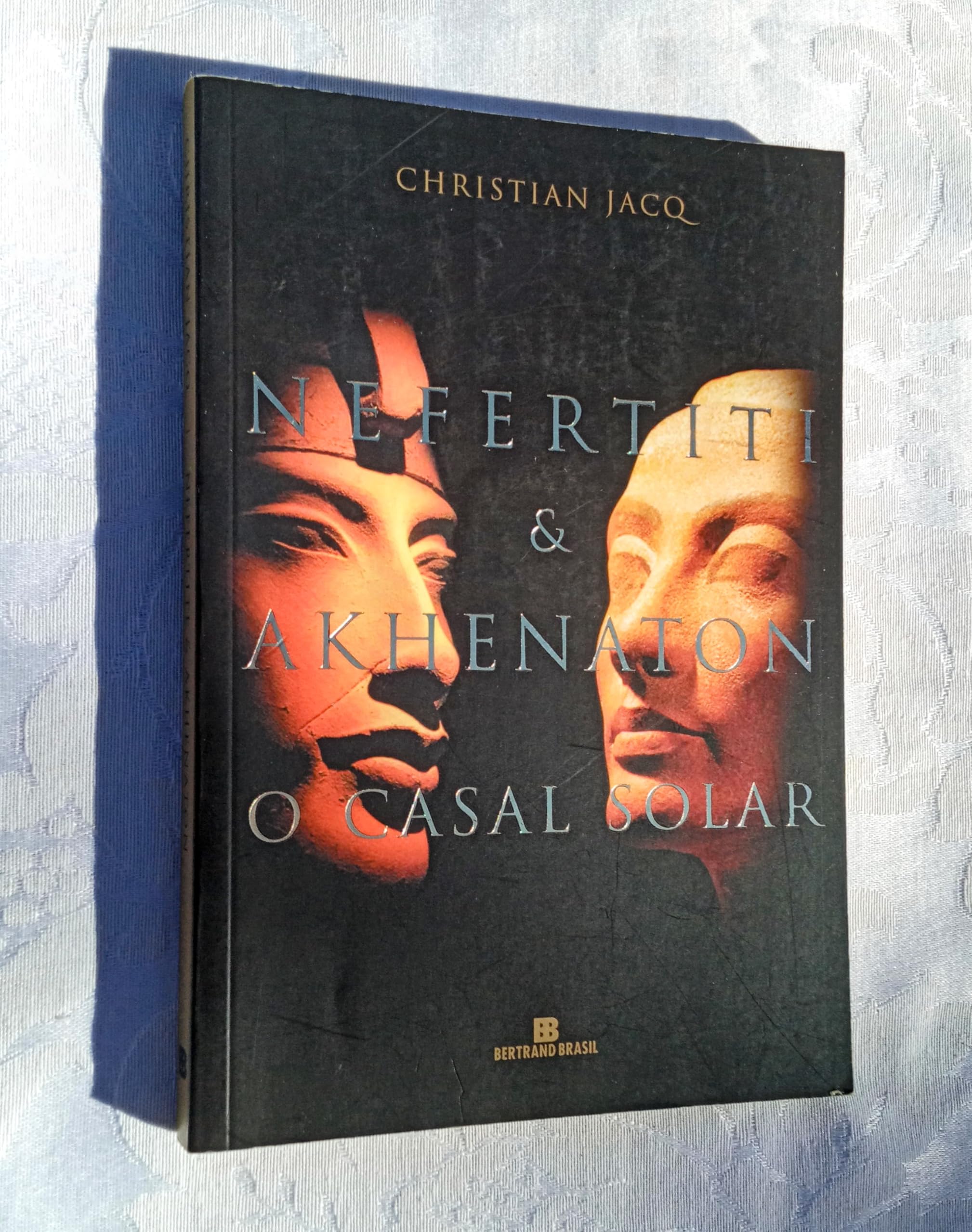 Nefertiti & Akhenaton : O Casal Solar Books