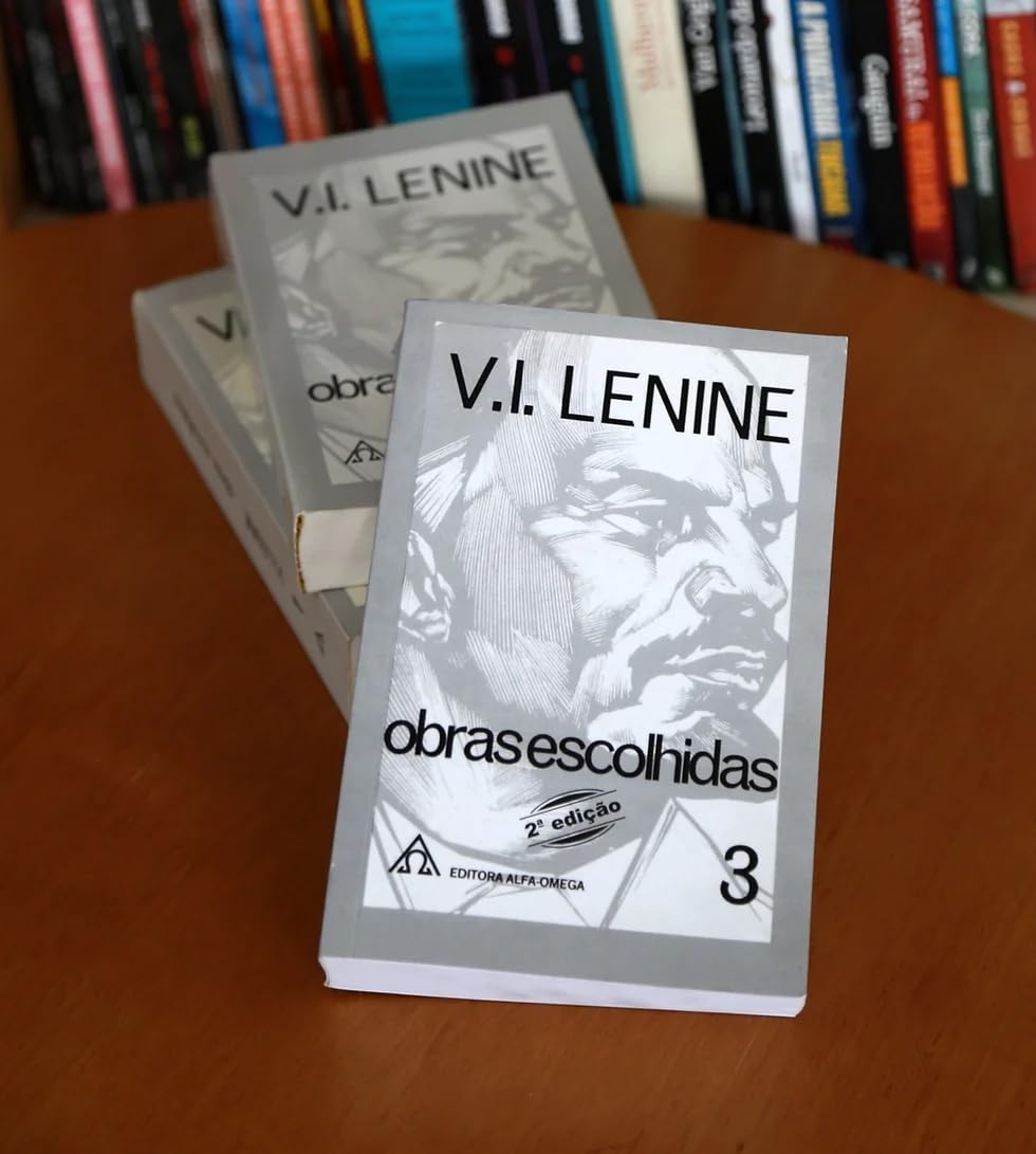 Obras Escolhidas De Lenine - Volume 1 book