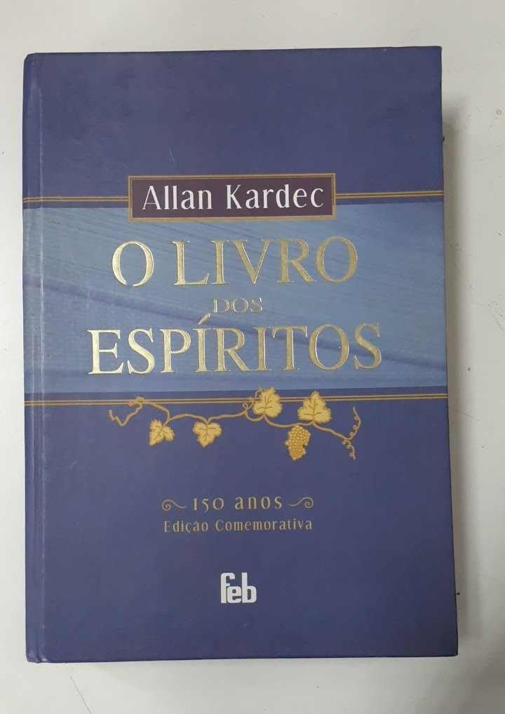 O Livro dos Espíritos. 150 Anos (Em Portuguese do Brasil) Books