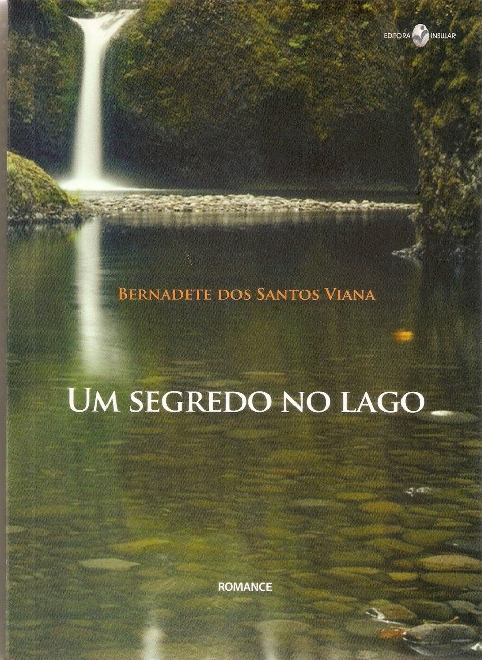 Um Segredo No Lago Books