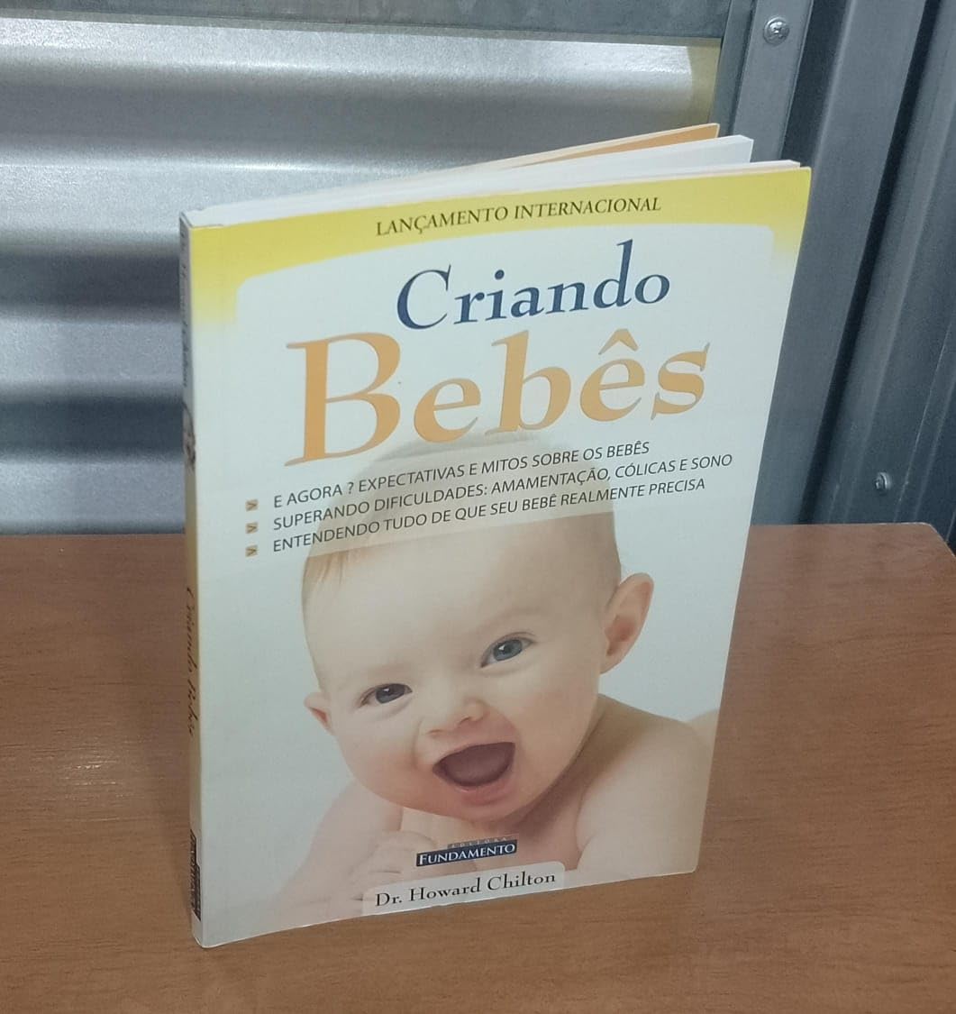 Criando Bebes (Em Portuguese do Brasil) book