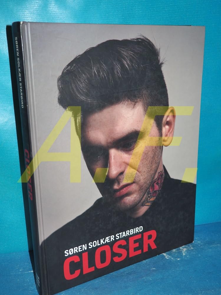 Closer: Foreword by Alex Kapranos (Franz Ferdinand) Photography