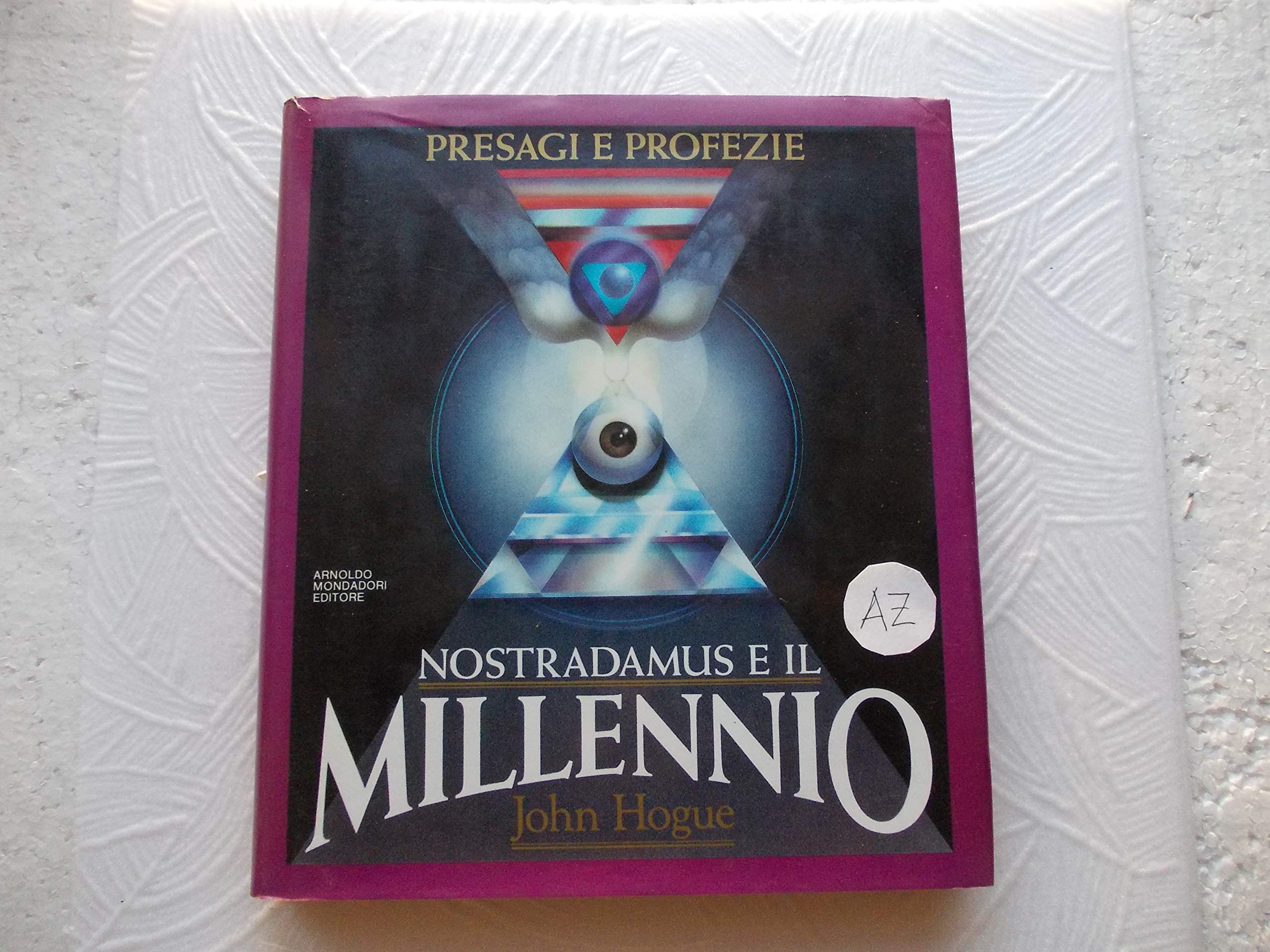 Nostradamus e il millennio. Presagi e profezie book