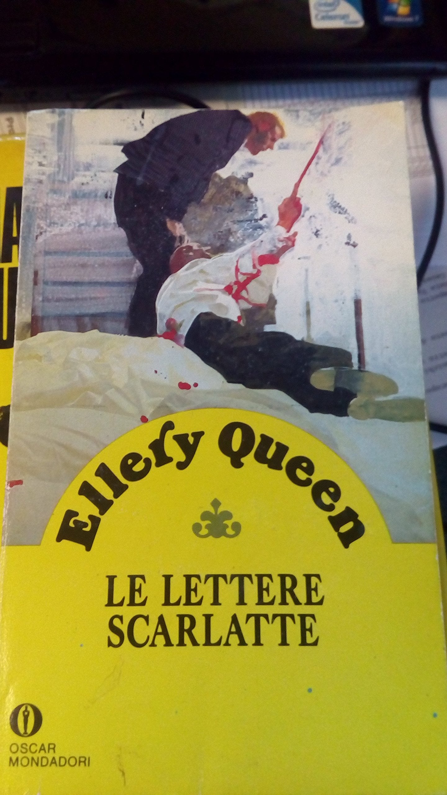 Le lettere scarlatte (Oscar gialli, Band 167) Contemporary literature