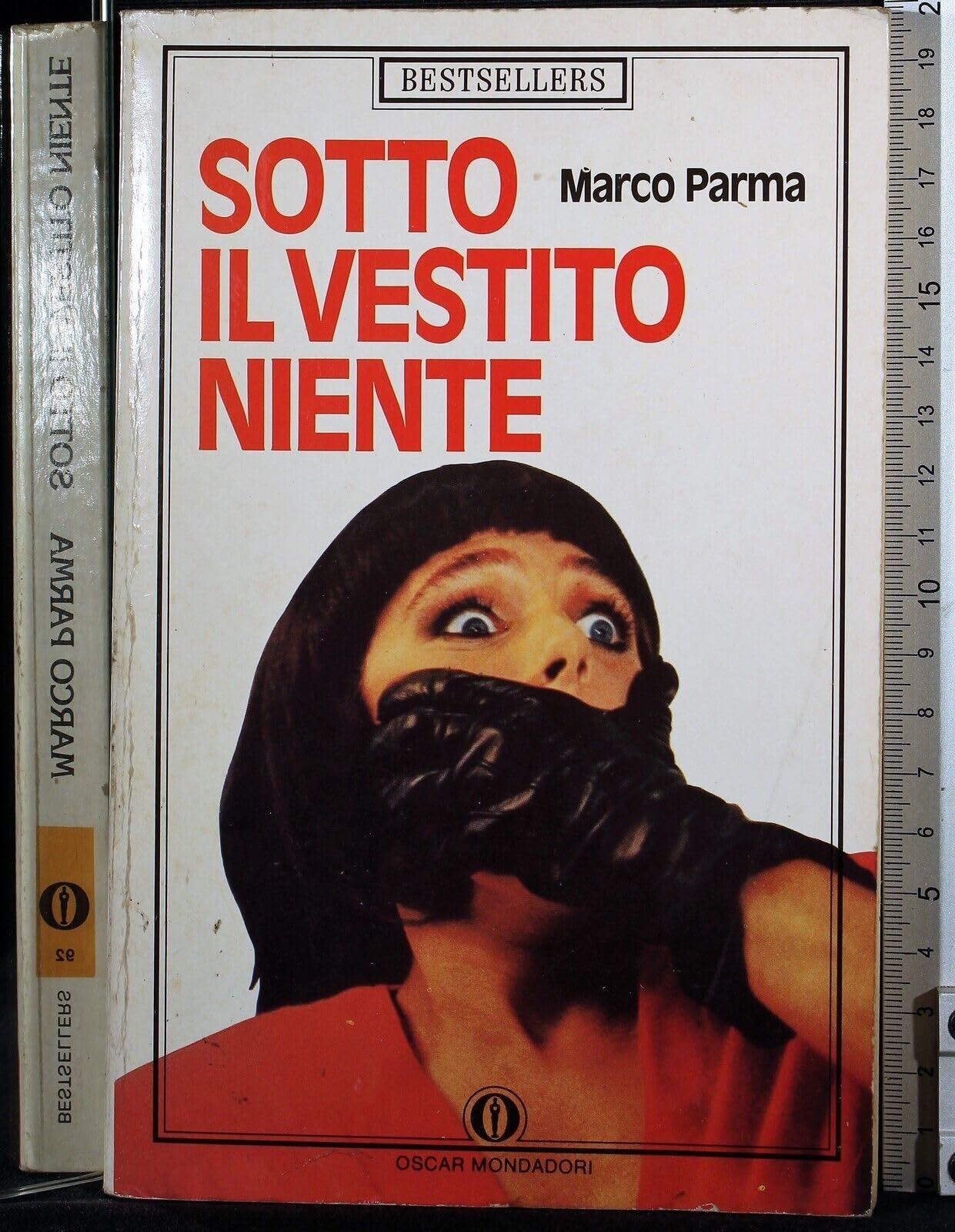 Sotto Il Vestito Niente (Oscar bestsellers, Band 92) Contemporary literature