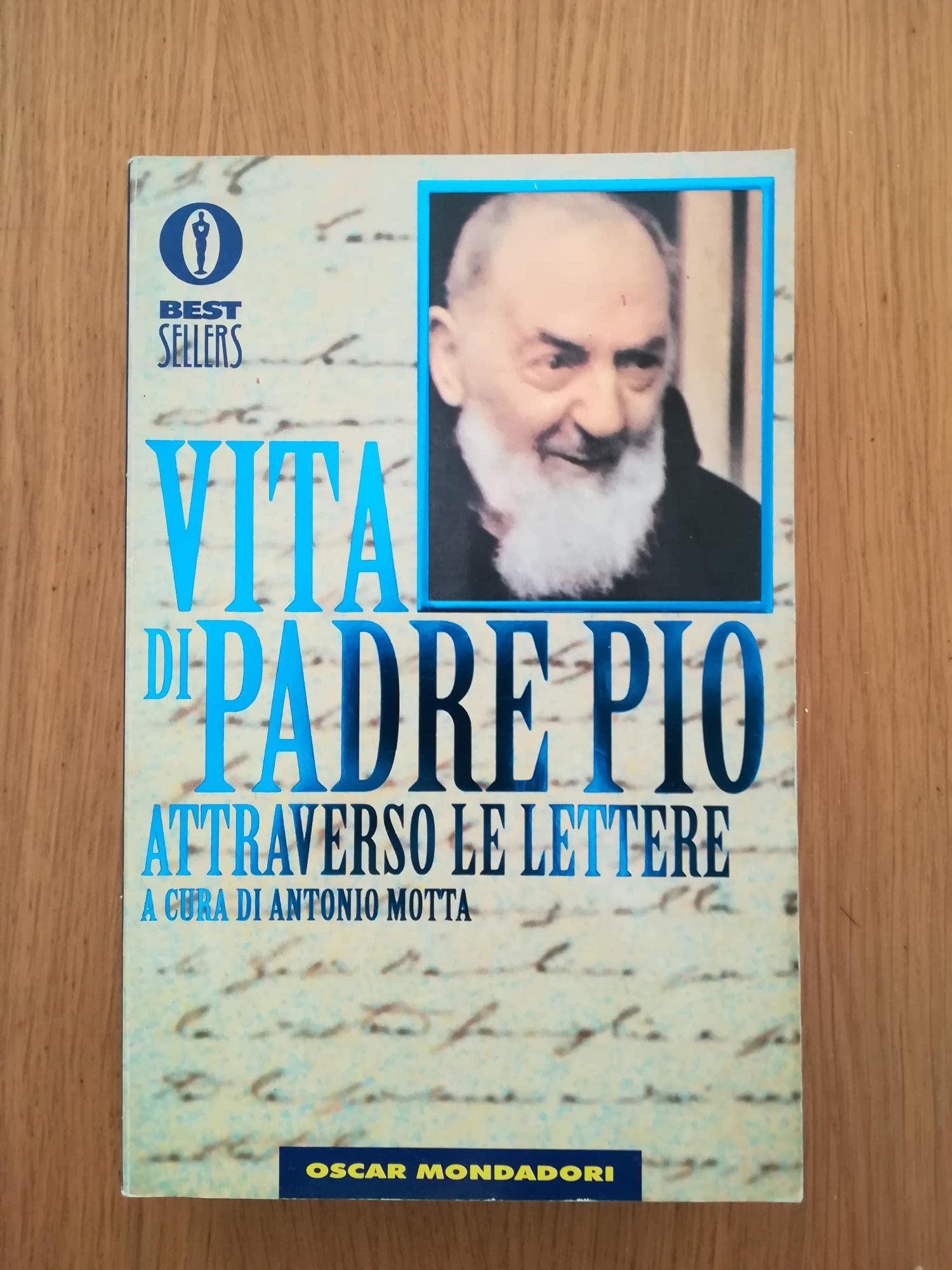 Vita di padre Pio attraverso le lettere book